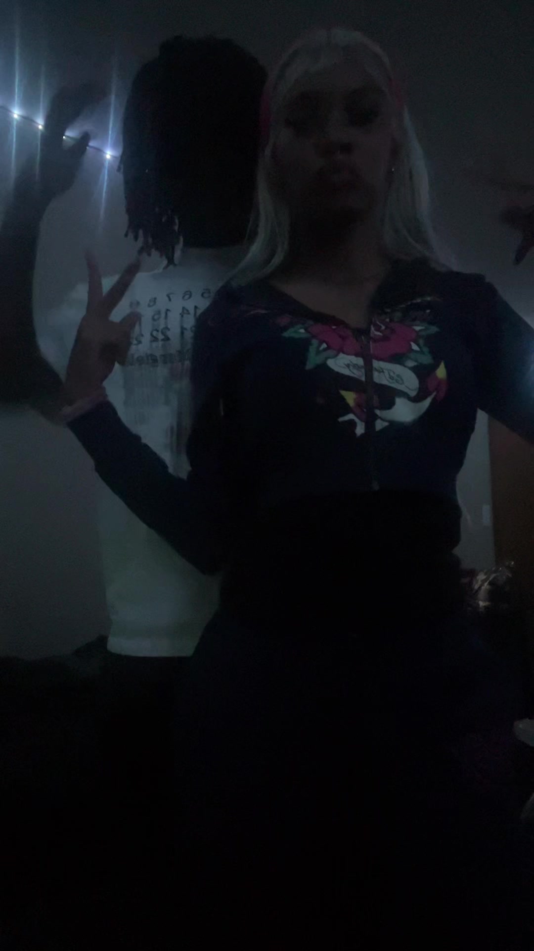 @hopefullyshedontcheat