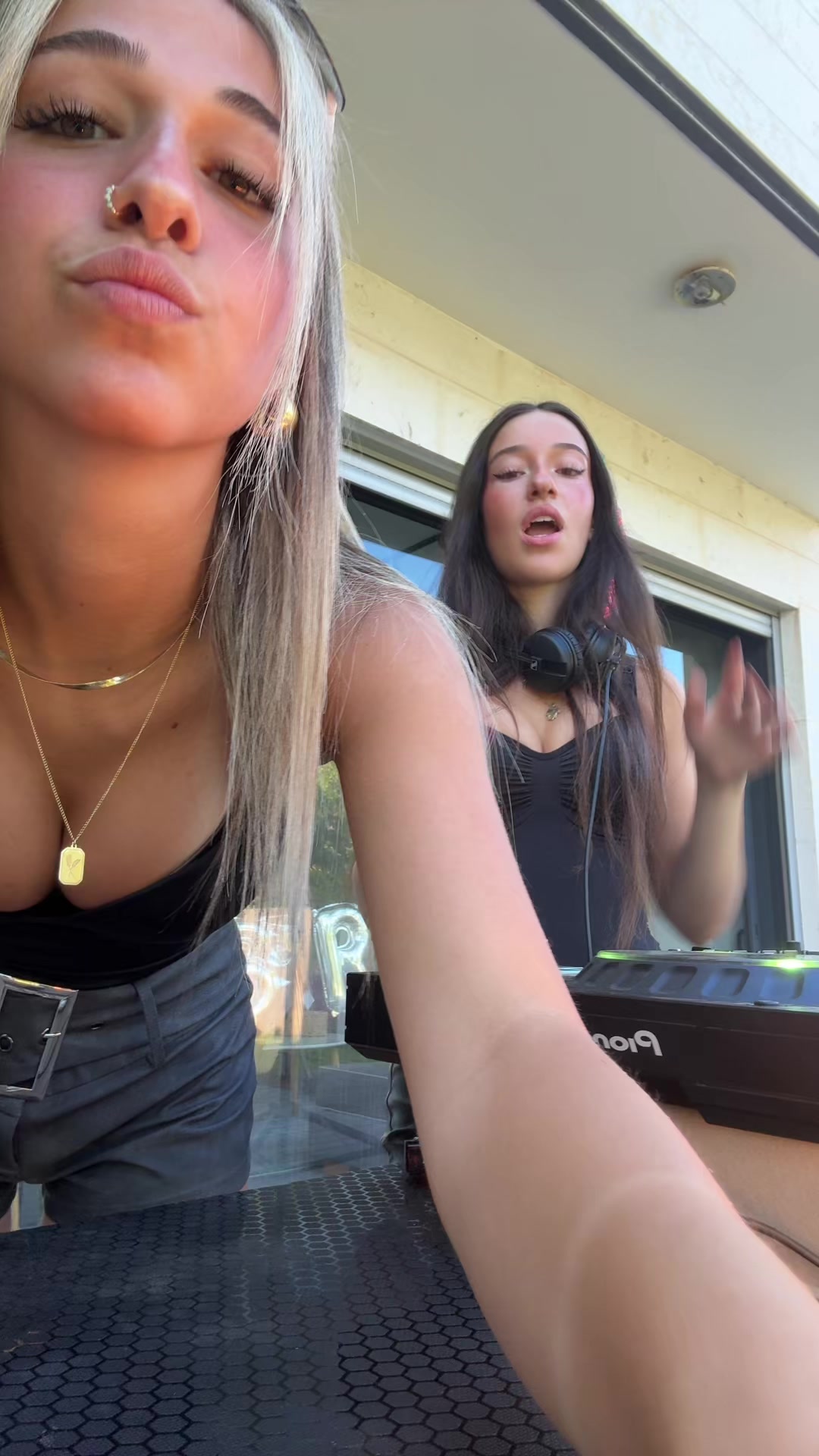 @loliozzzzzz