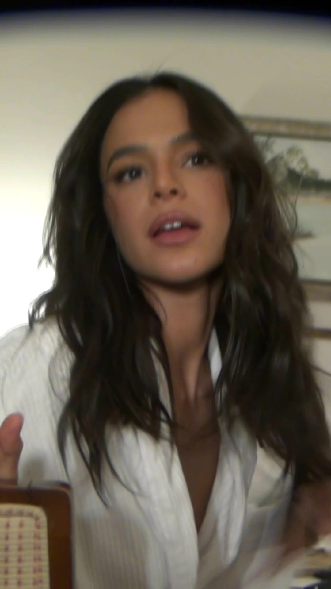 @Bruna Marquezine