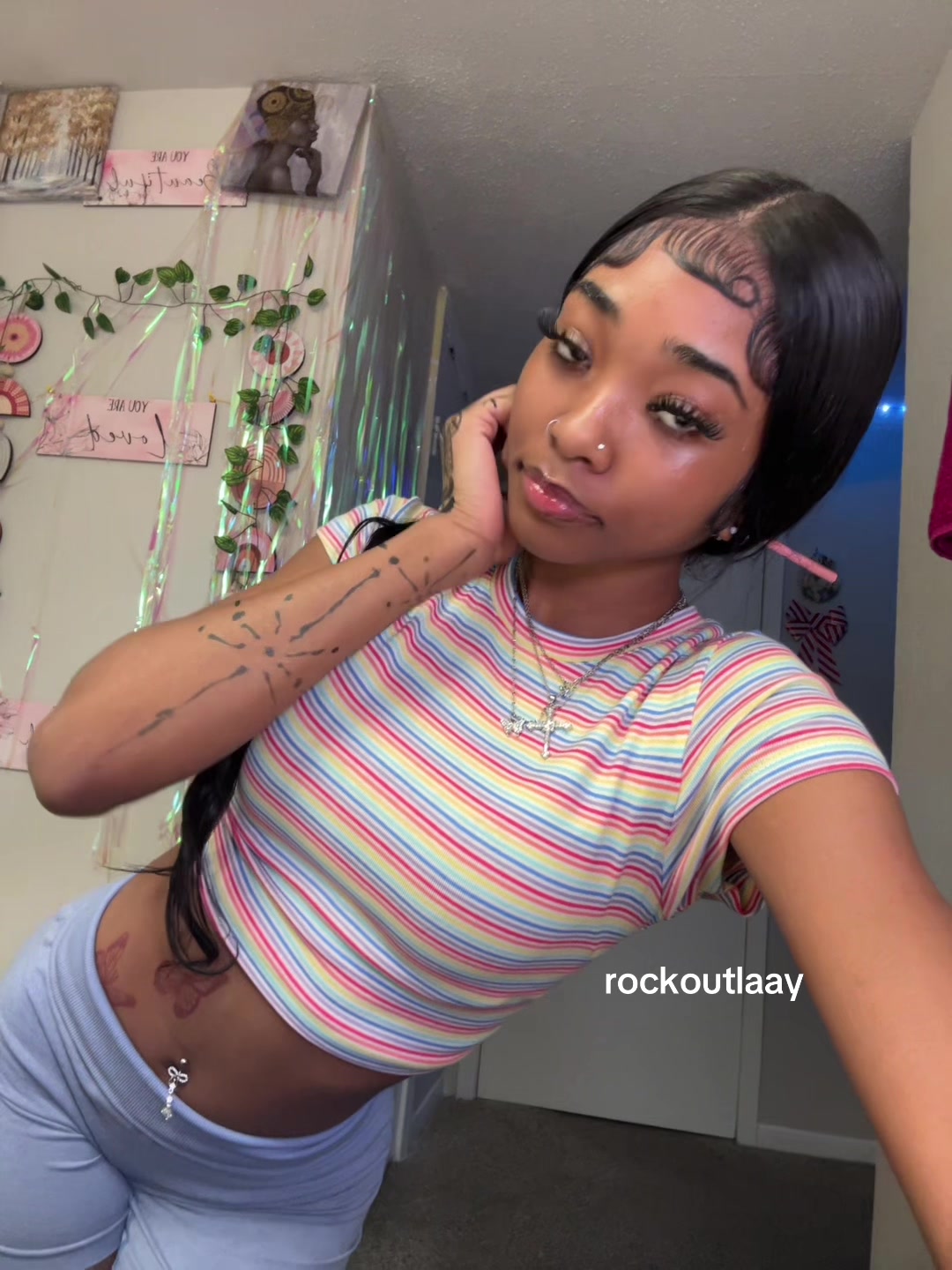 @rockoutlaay