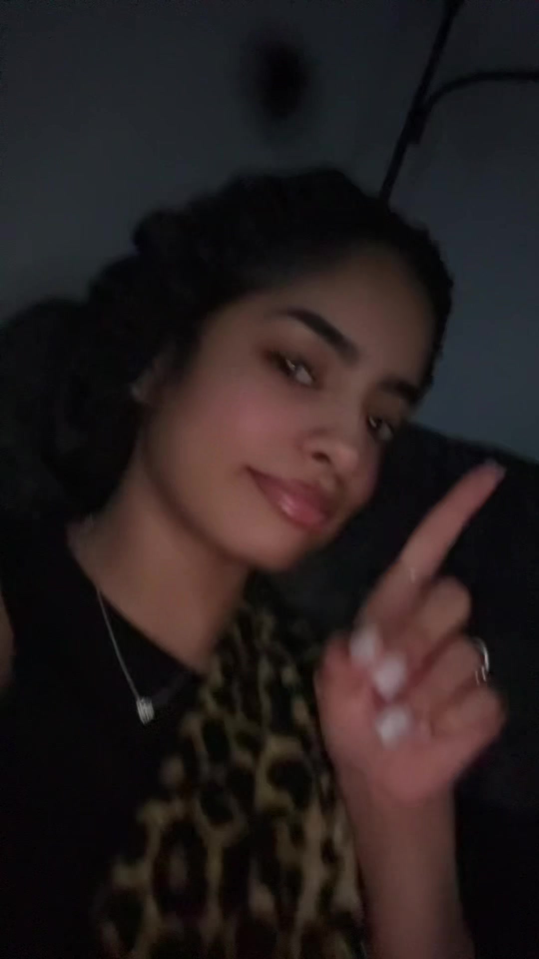 @️
