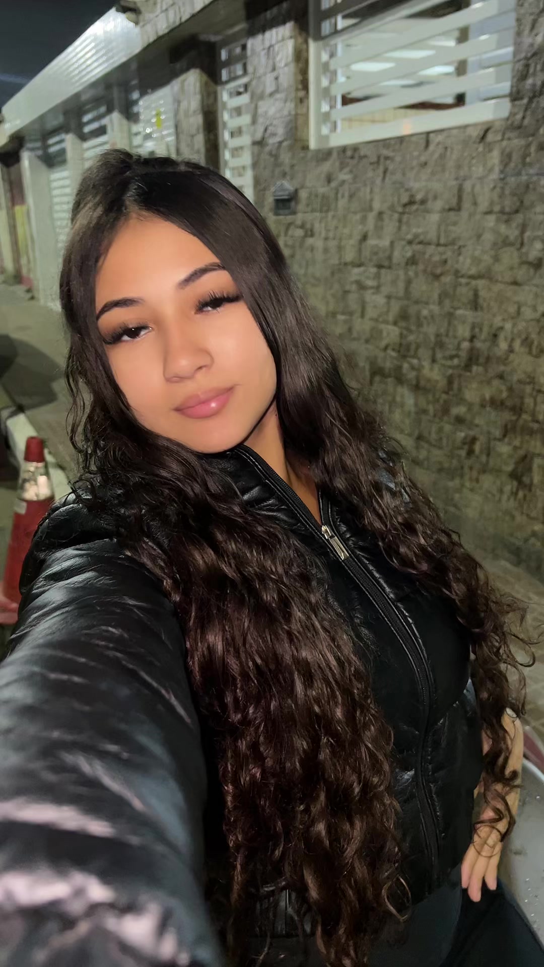 @ana lara