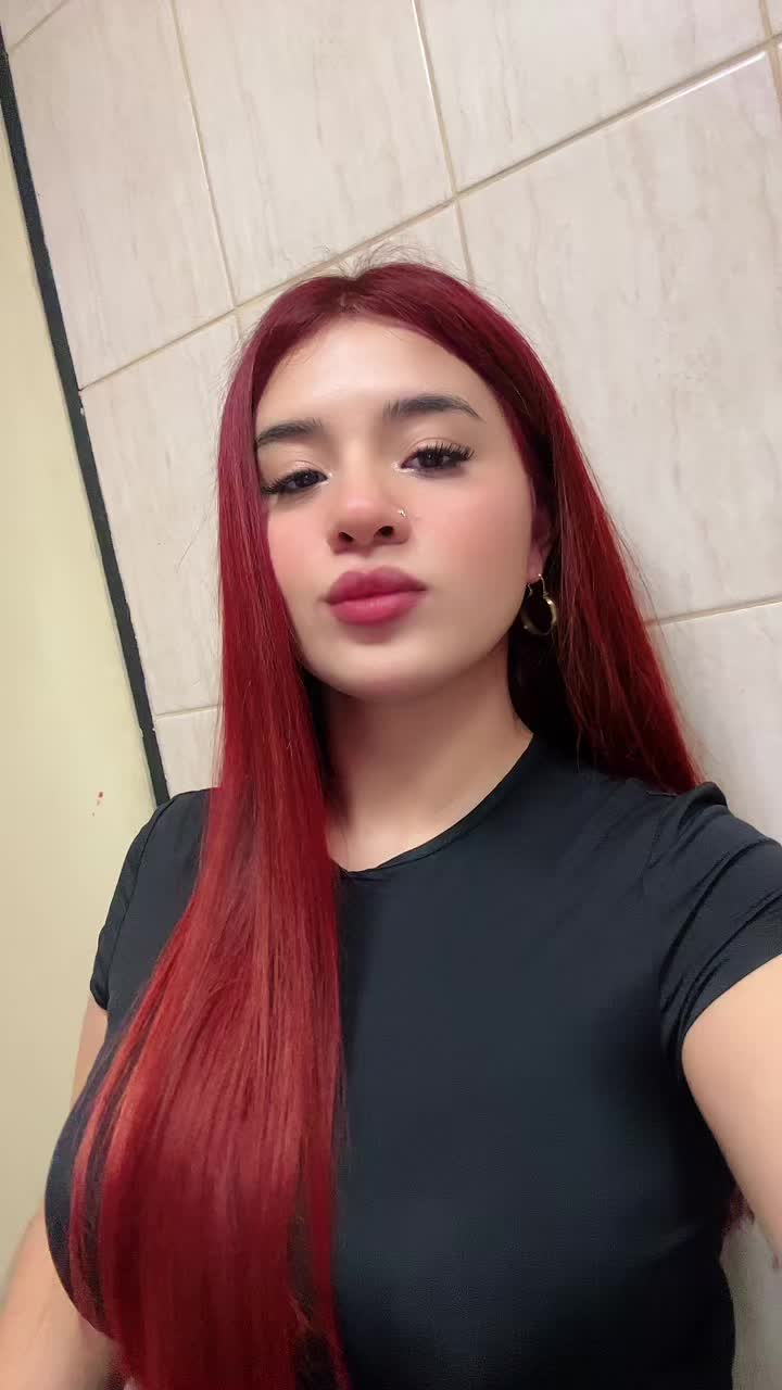 @Tryana18.