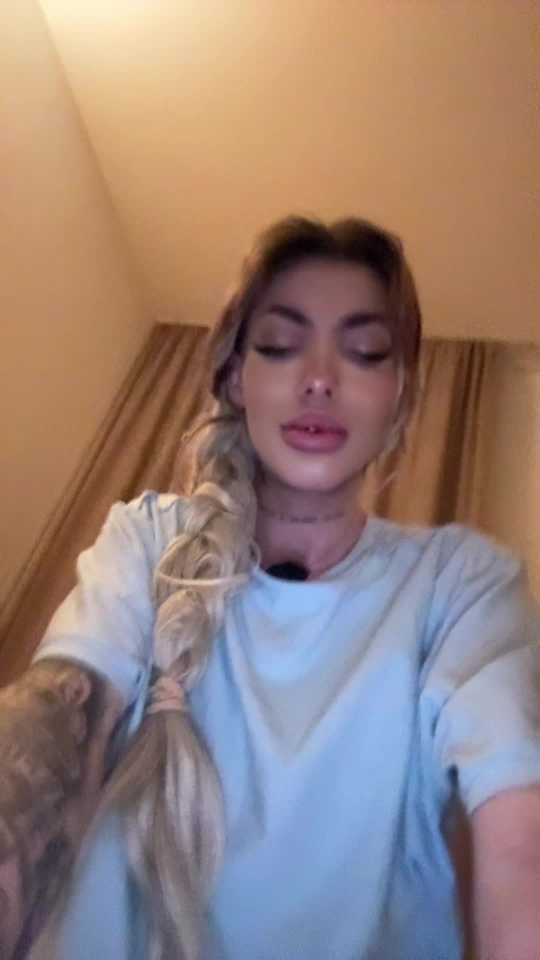 @Andrastoeva1