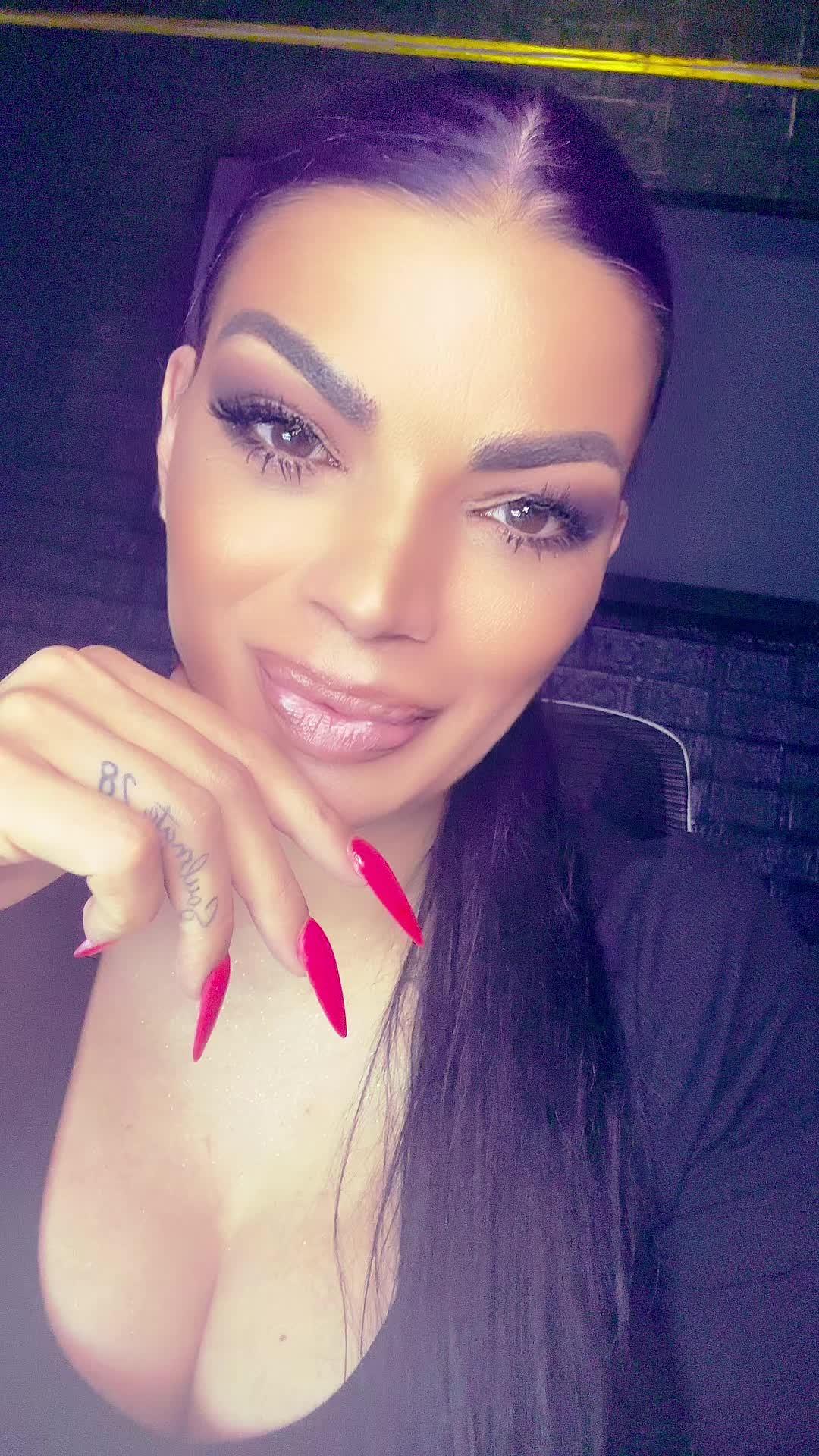 @BambinaHoney🐒