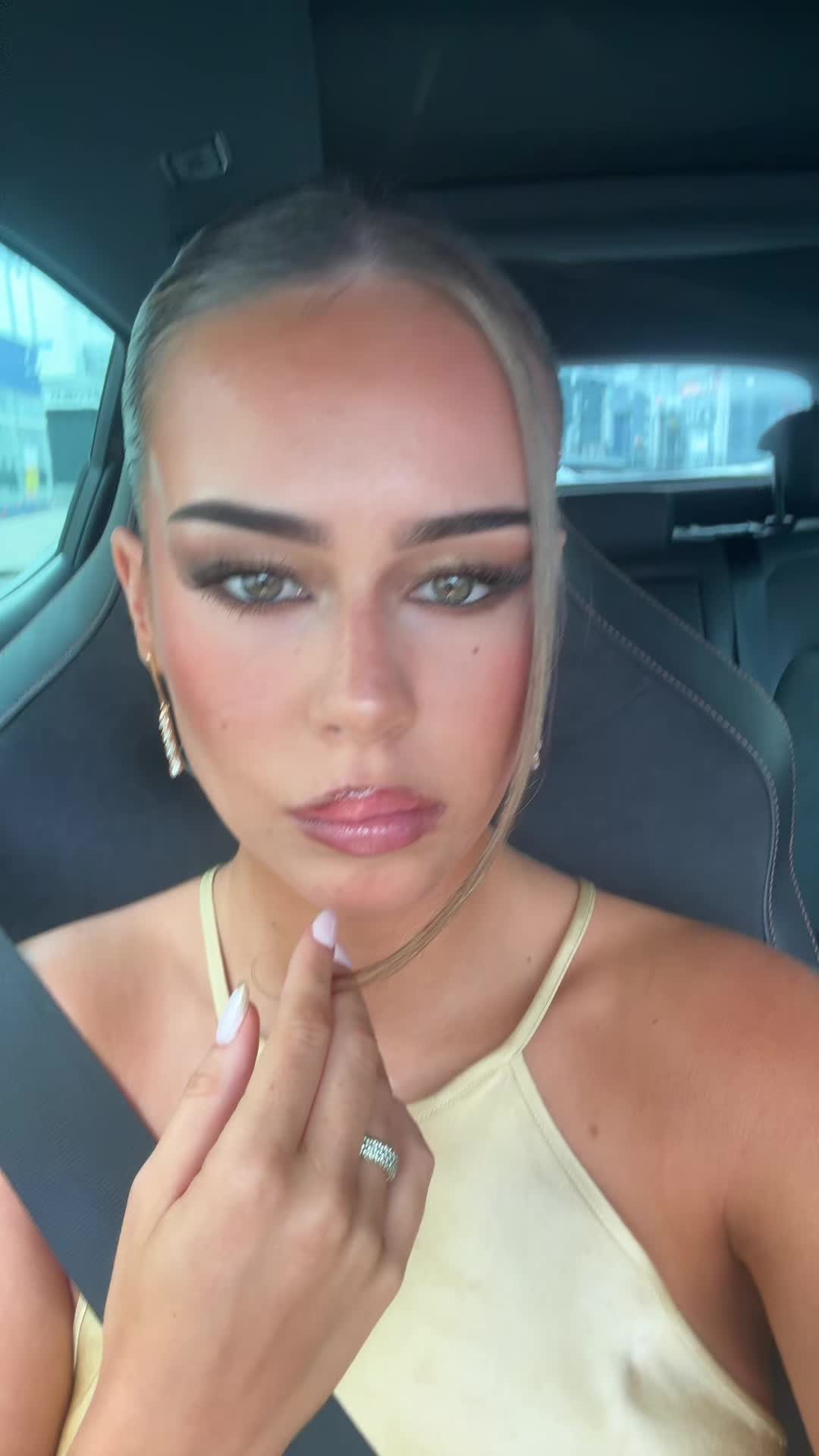 @Lara ♡