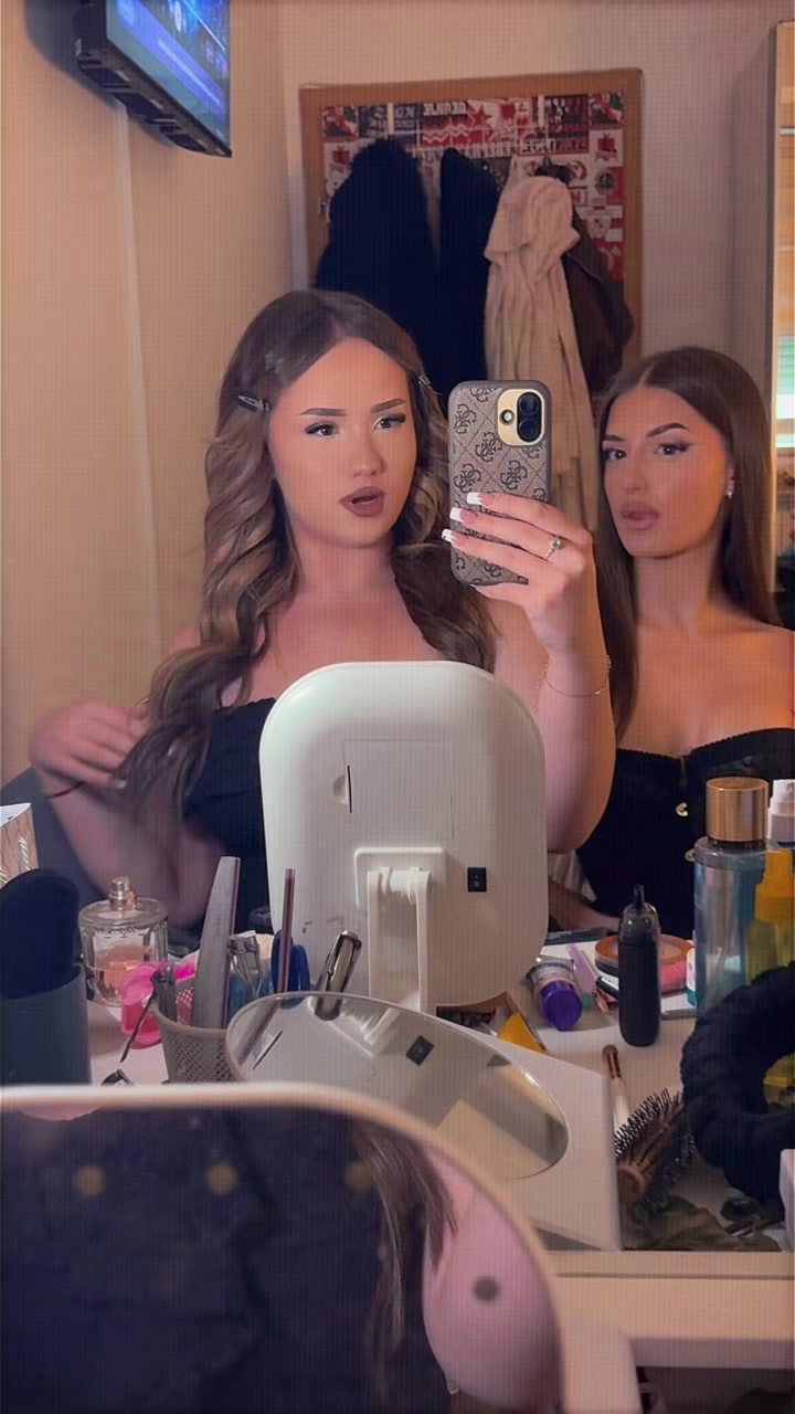 @𝐿𝒱