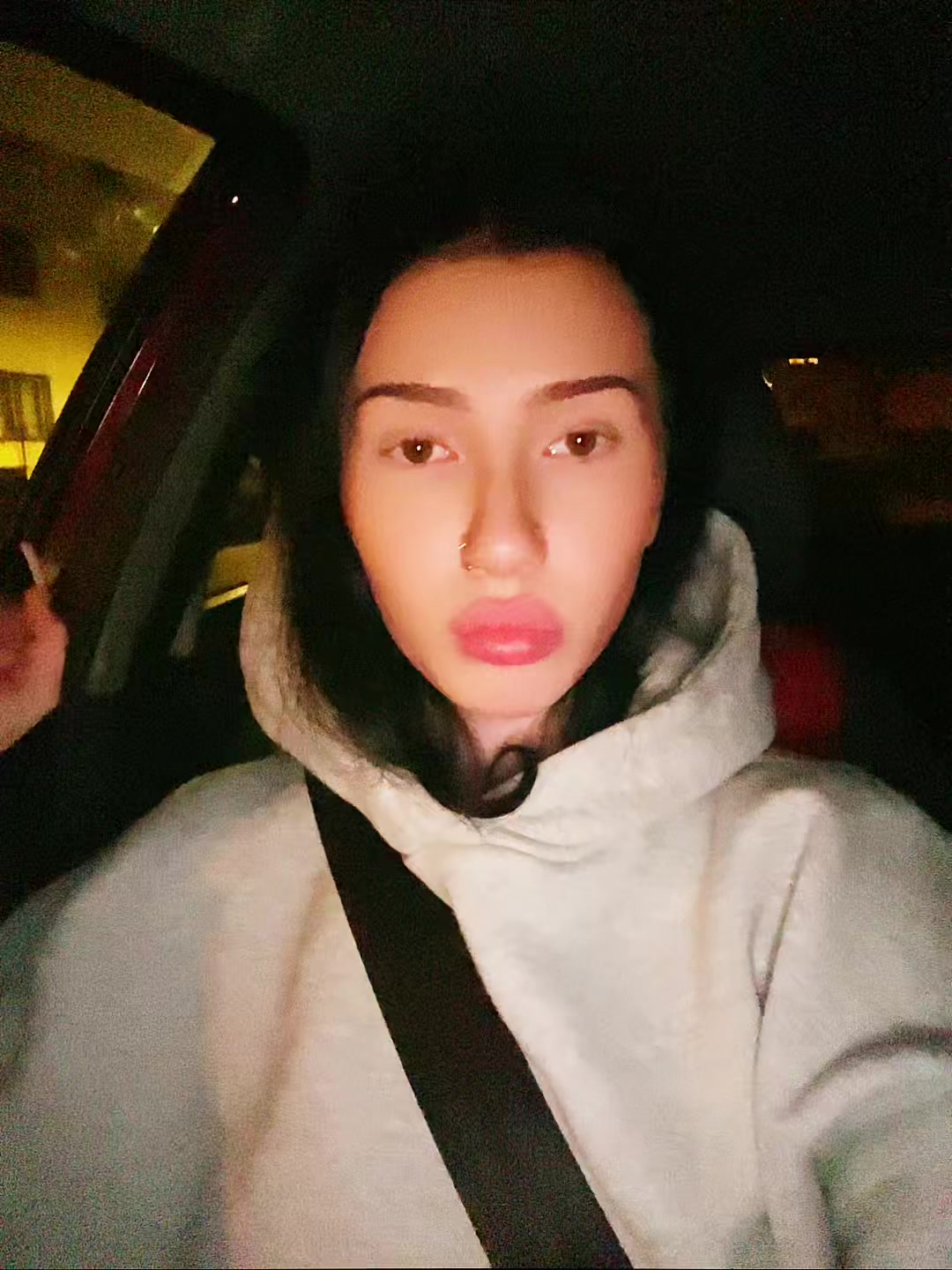 @justalilybit