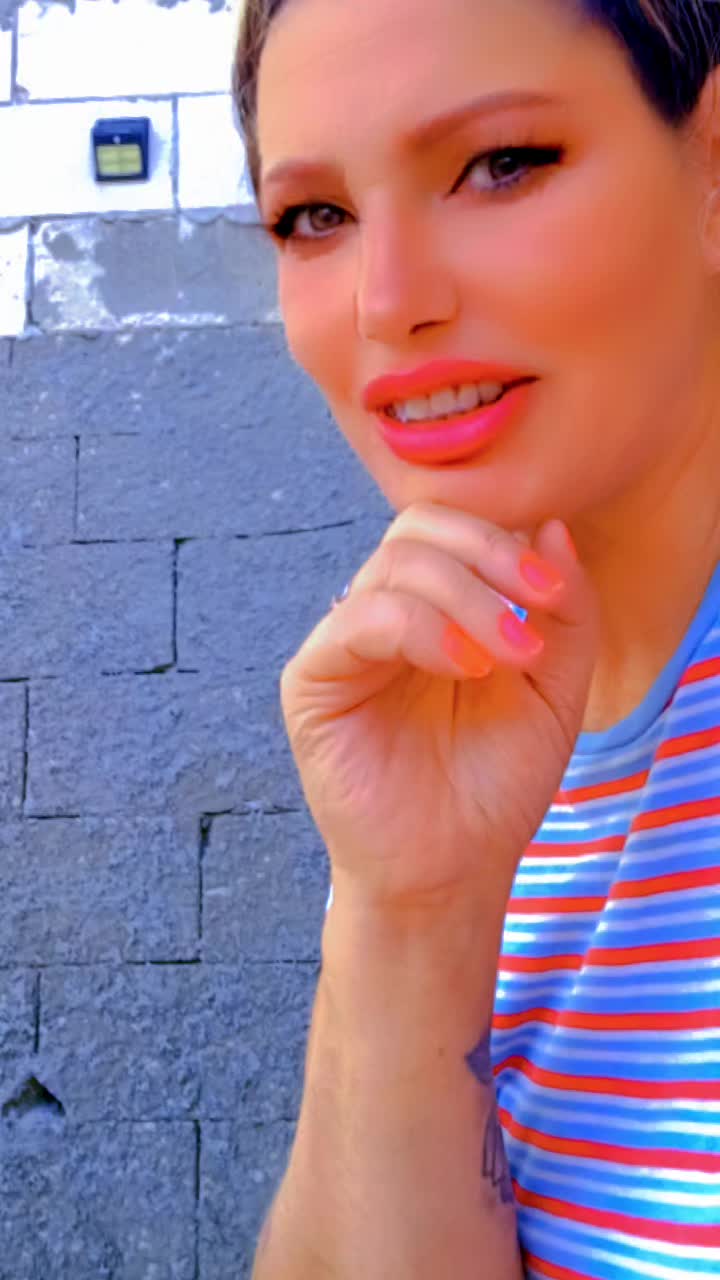 @stefania