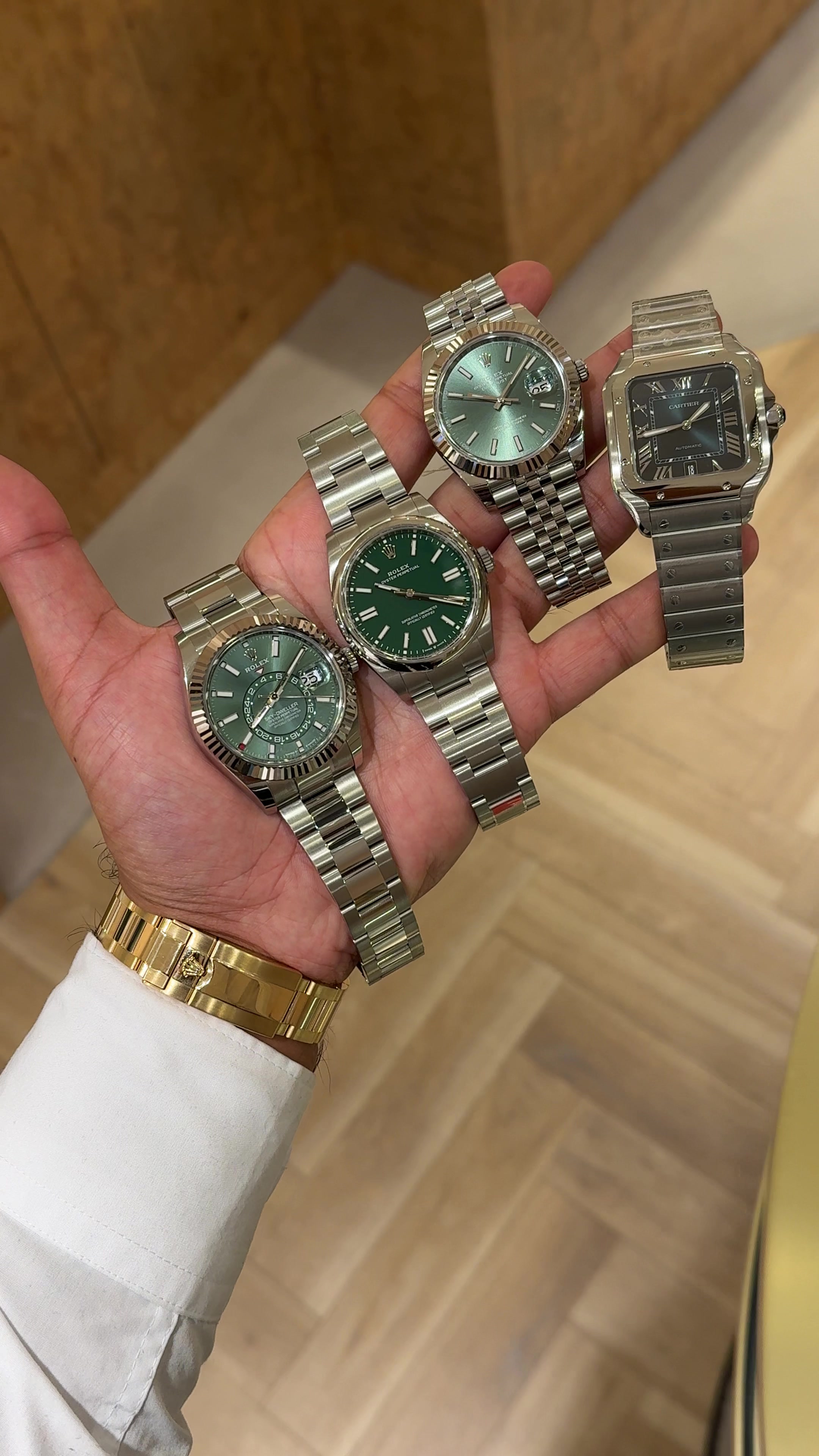 @Luxe Watches