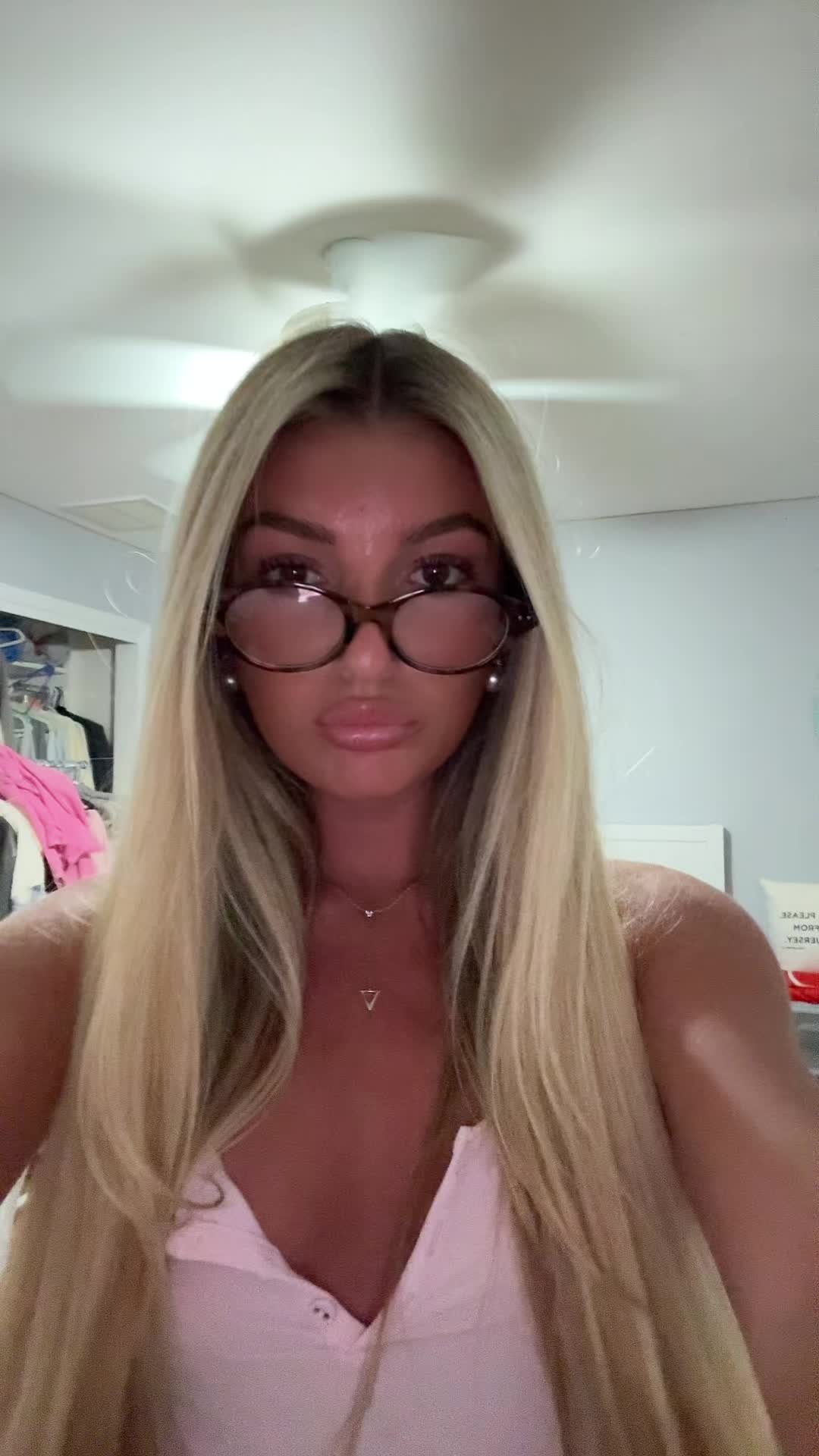 @Hi
