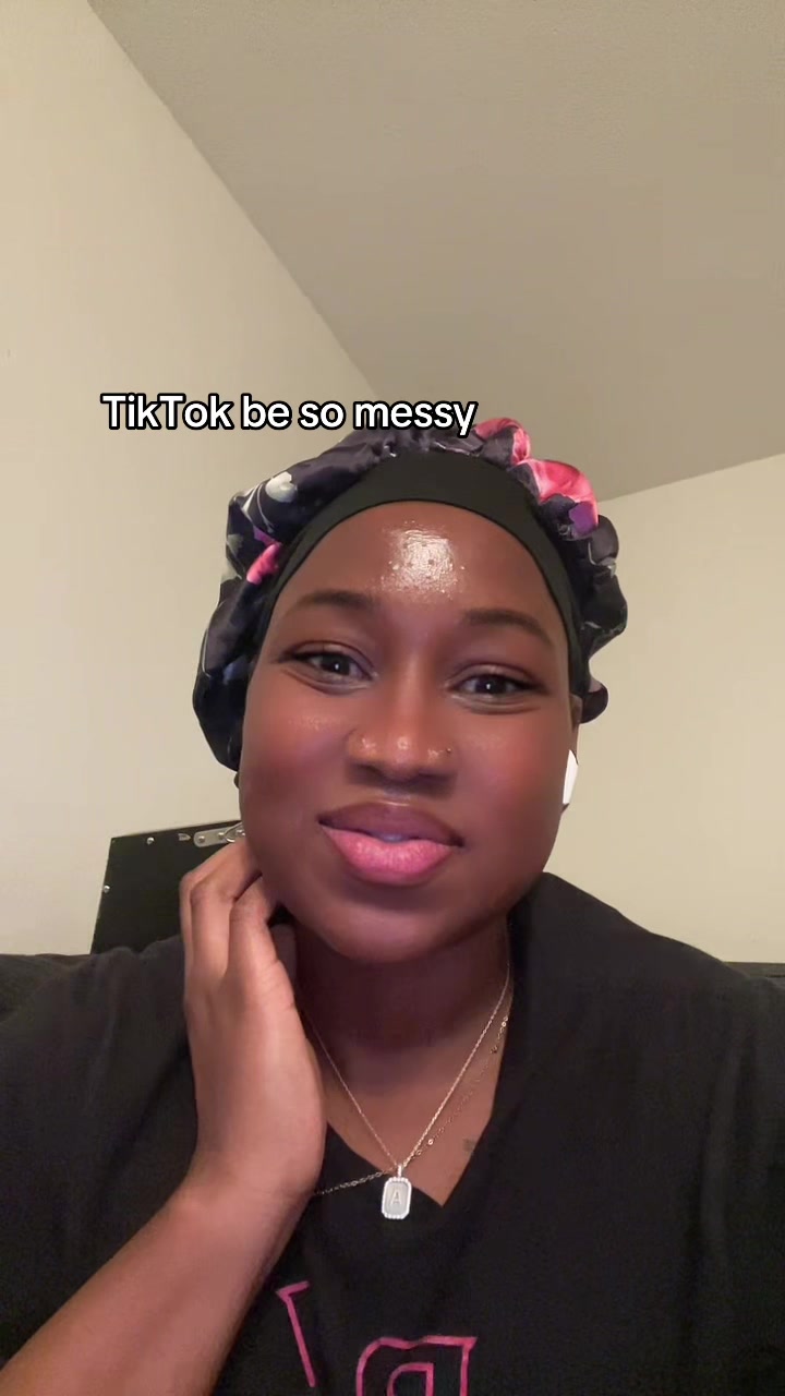 @Ebony✨💗