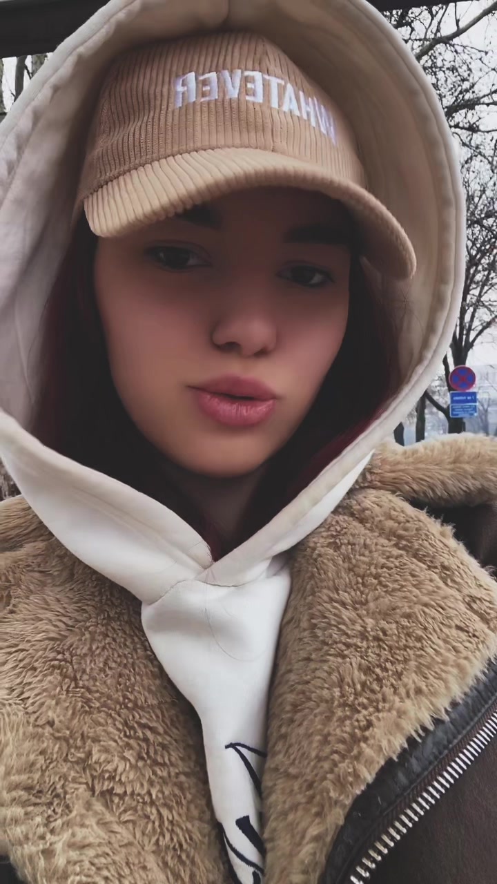@Mila👅