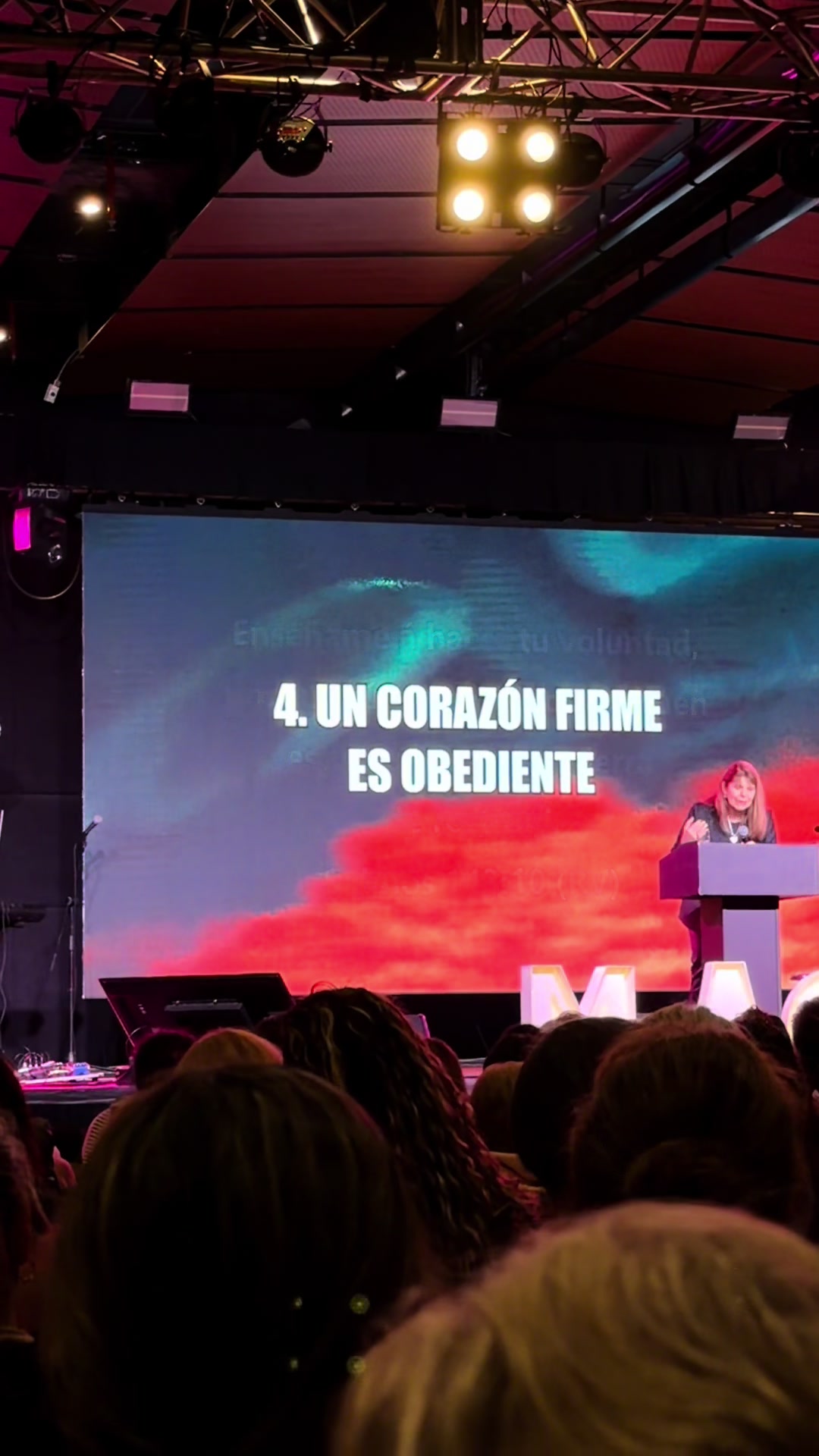 @Eliluna72