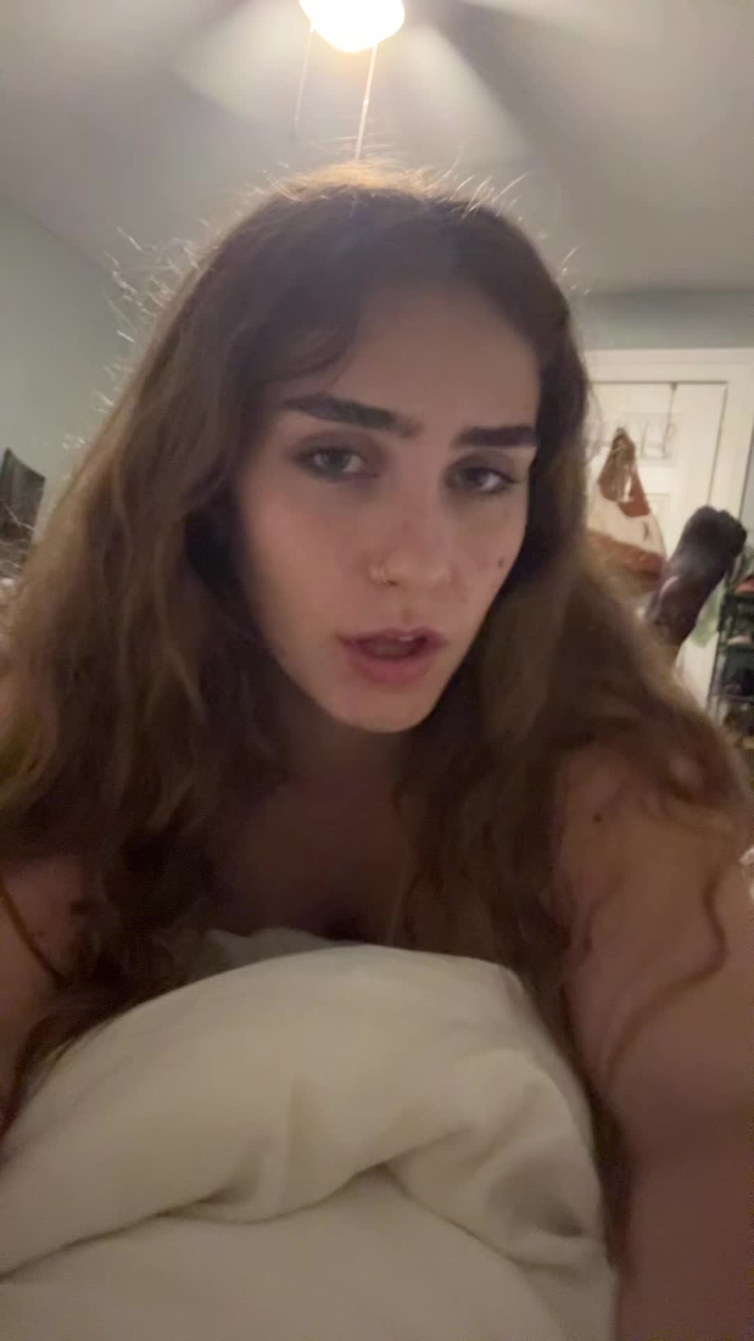 @🐝