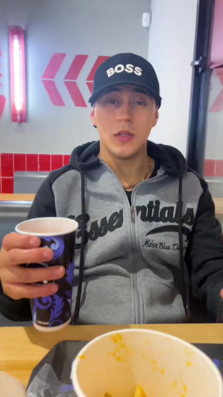@🤍