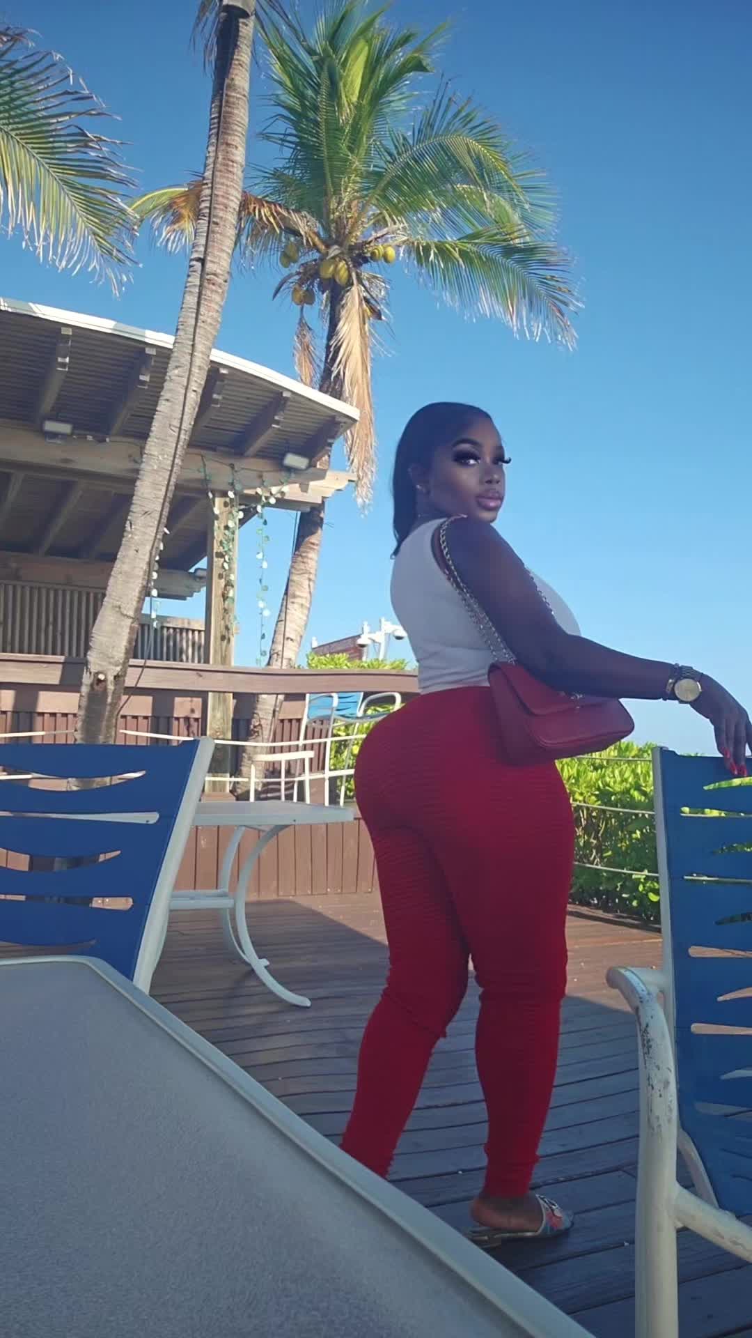 @HoneyMayNash