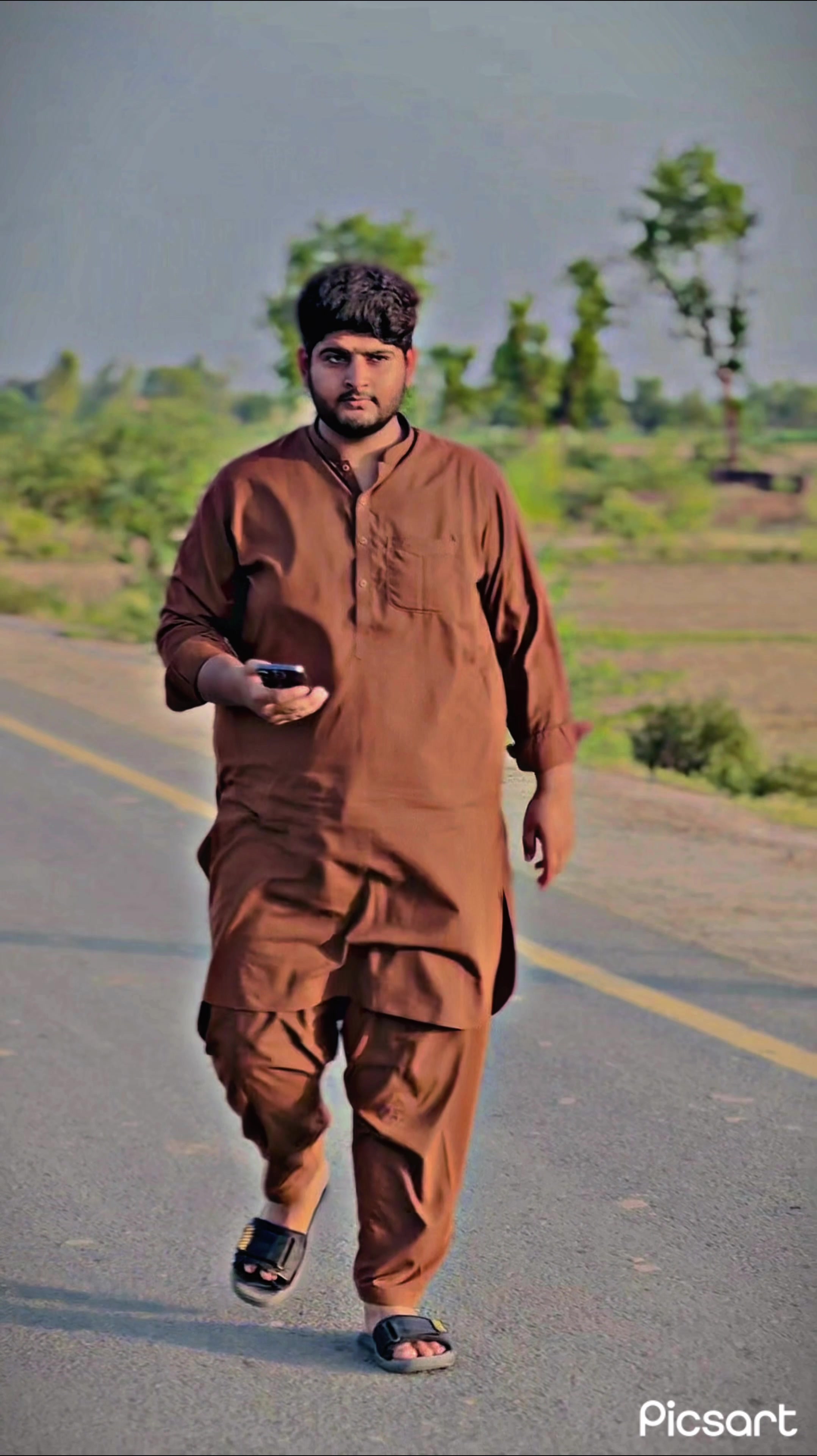@Ṃīȧƞ Ṃūɓḗḗƞ (मियाँ मुबीन)🇵🇰