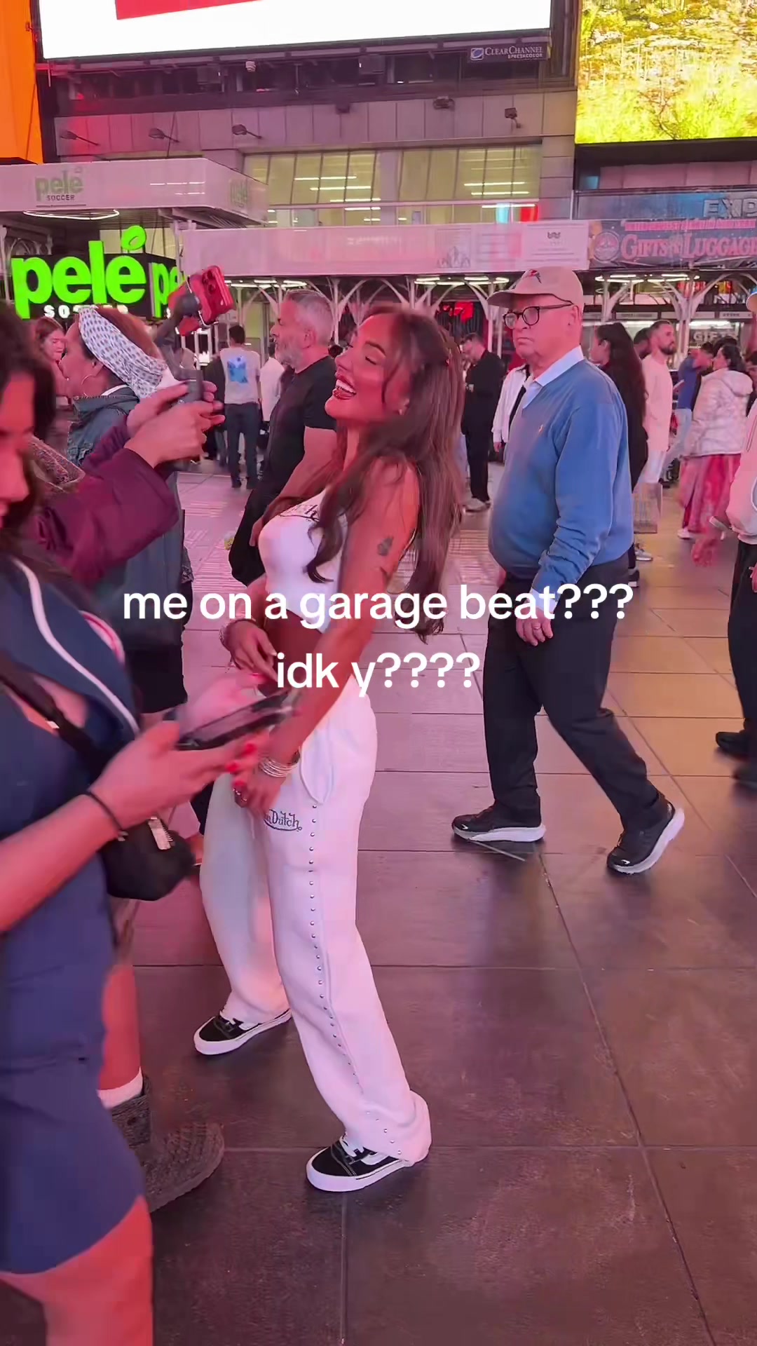@luv4izz1