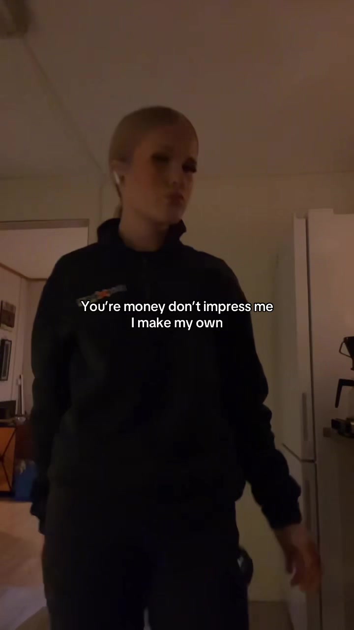 @🚙Silje Stratos🍫