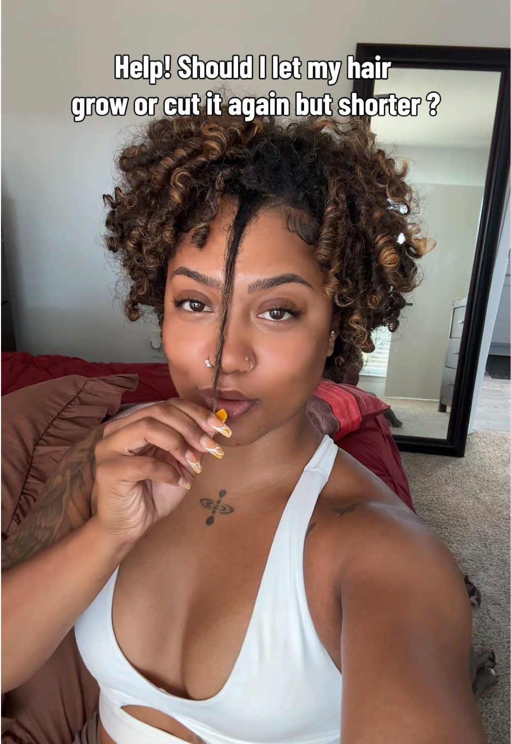 @curlybeviie