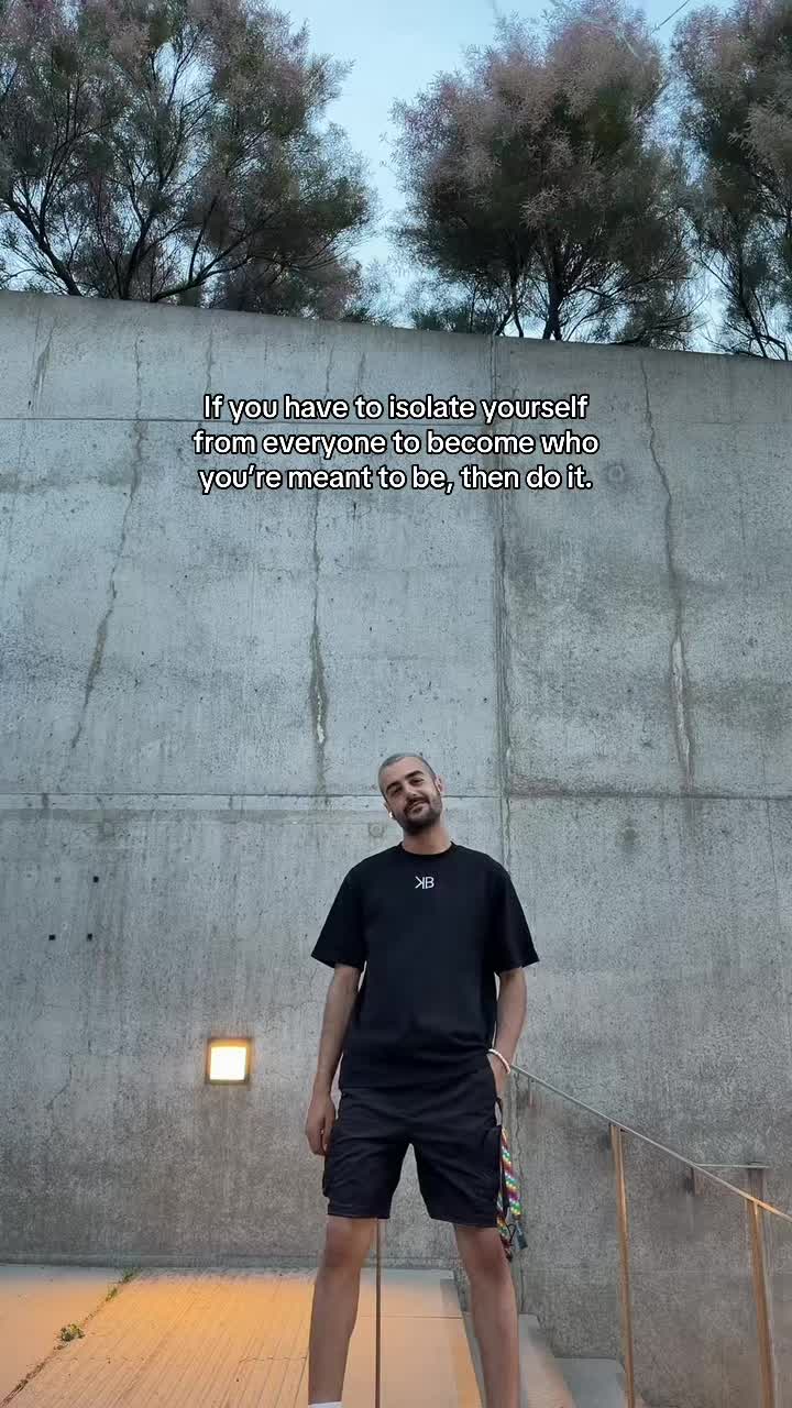 @ꓘB
