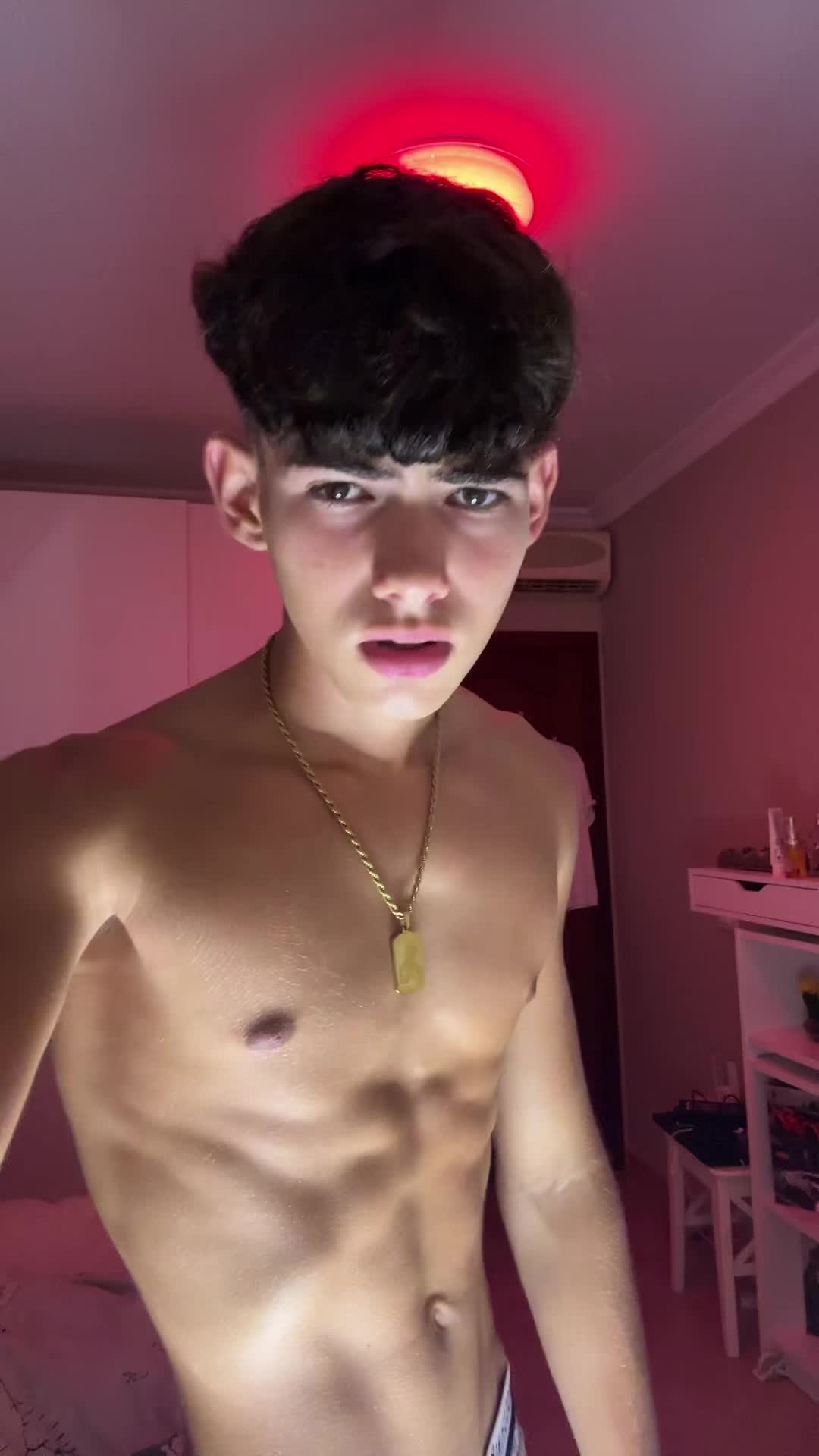 @aidanortizz