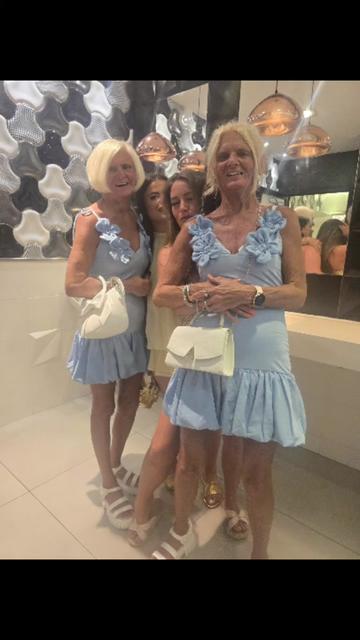@Cheeky twins
