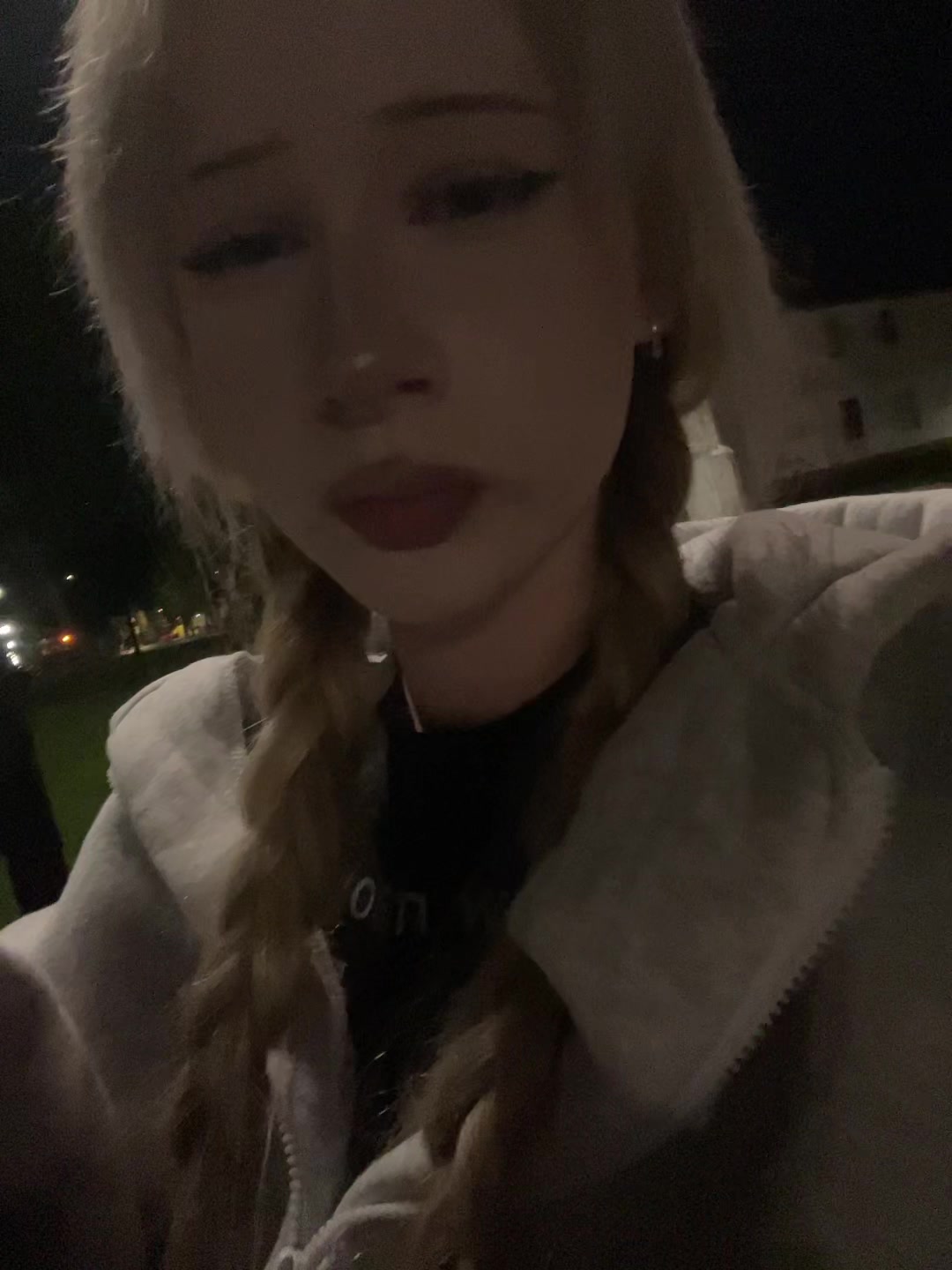 @0_0
