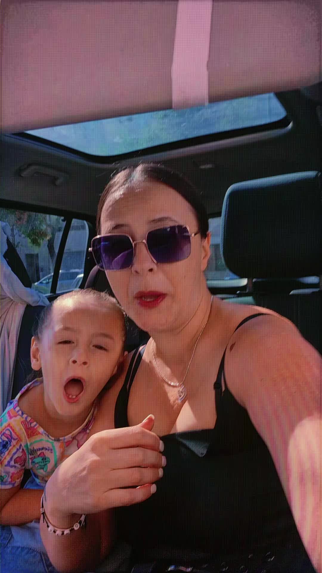 @Elisa
