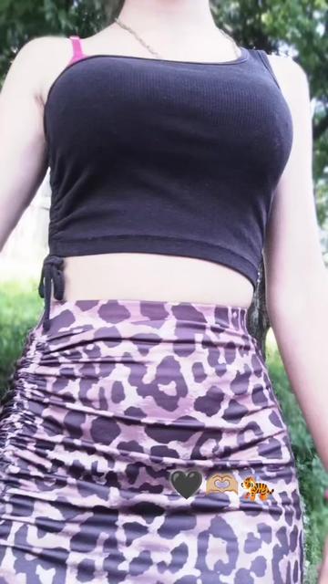 @💜𝔐𝔬𝔫𝔶𝔠𝔞(♡-_-♡)💜