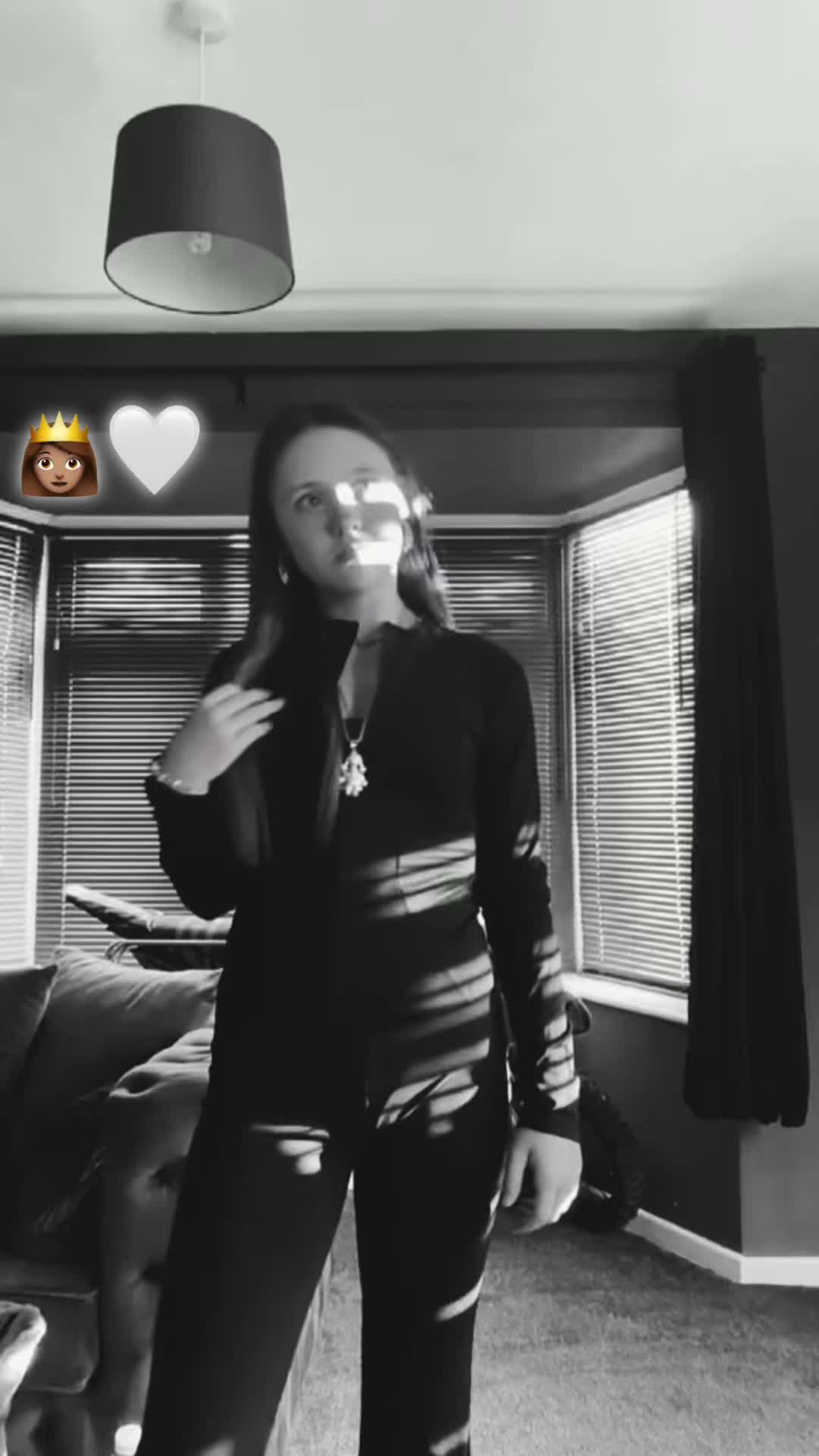 @𝐈𝐥𝐨𝐯𝐞𝐥𝐞𝐧𝐧𝐨𝐱🤍