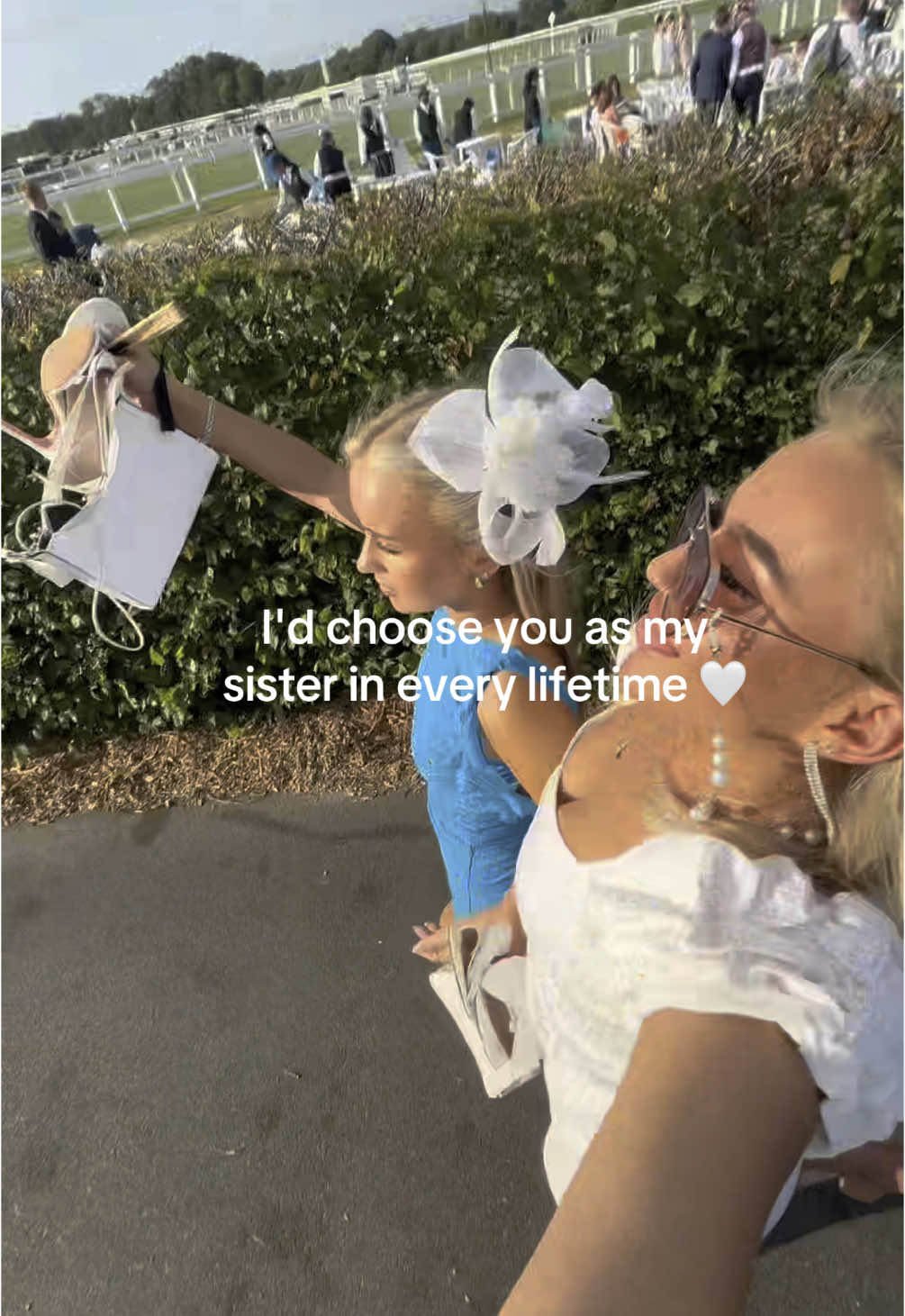 @ella