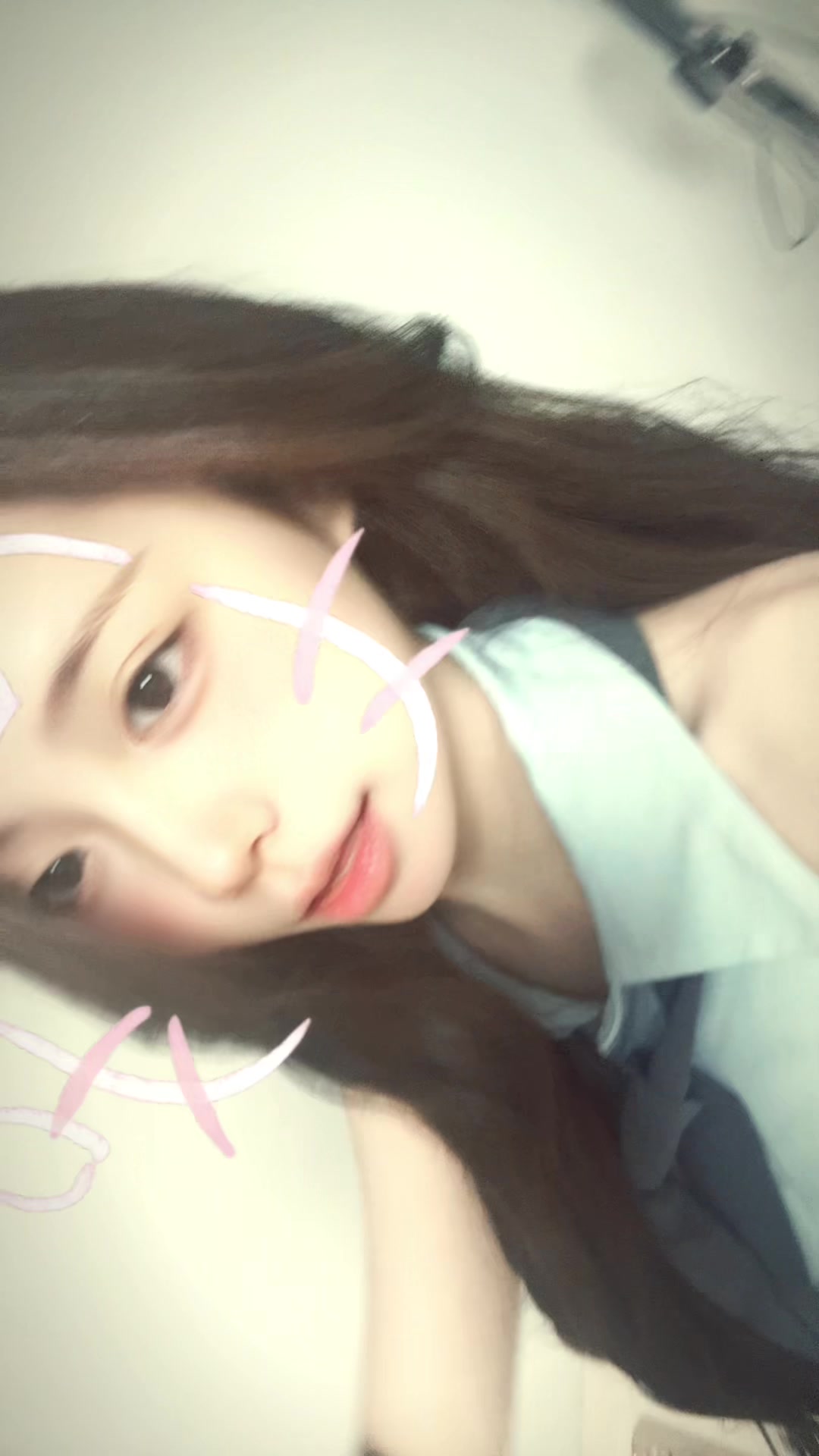 @vuv_lly
