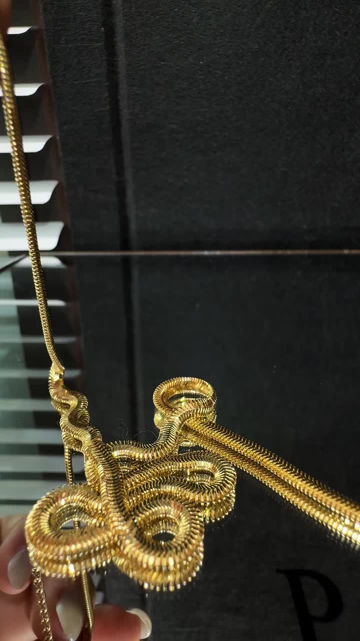 @ElyJewels