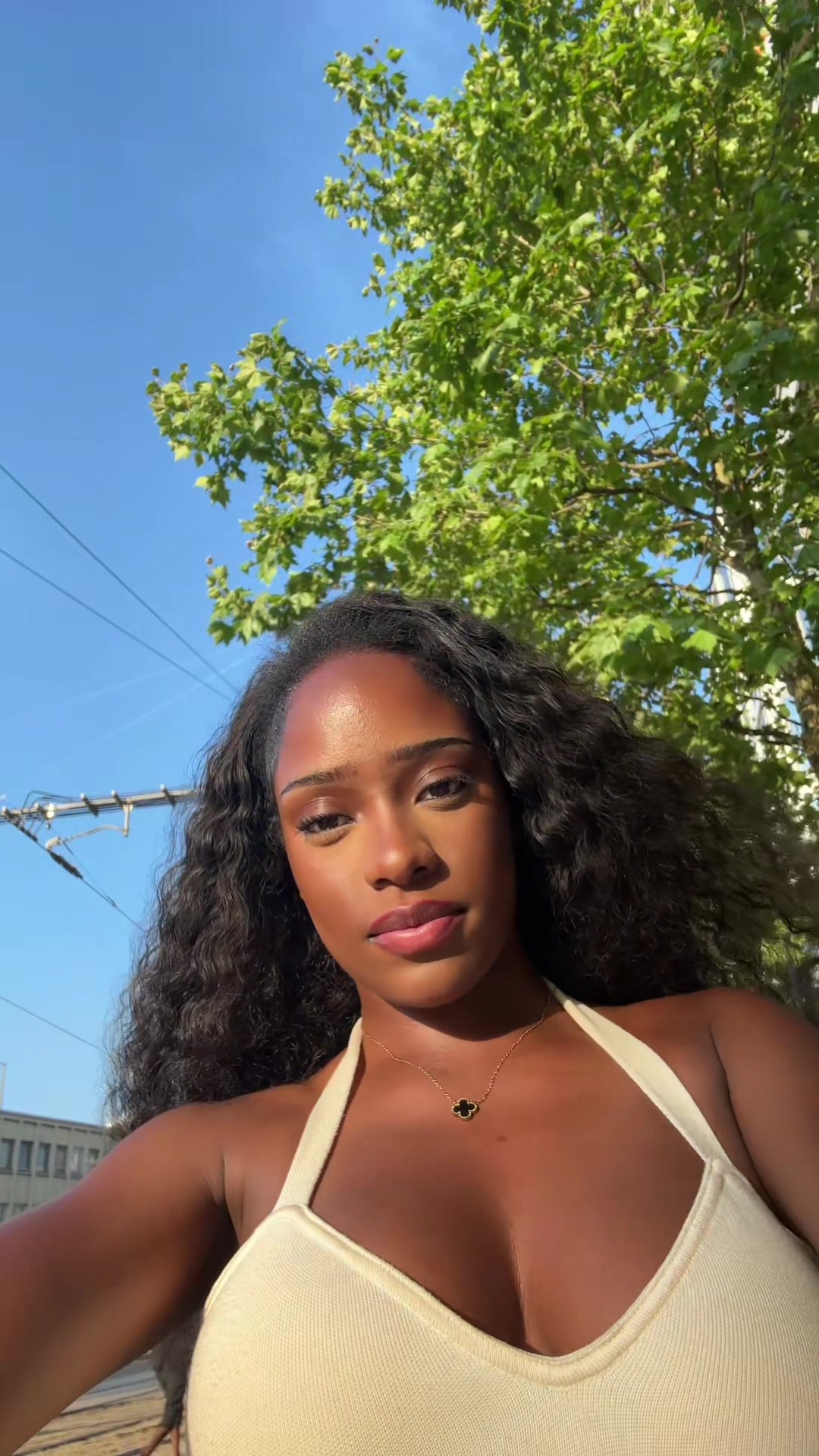 @𝐌