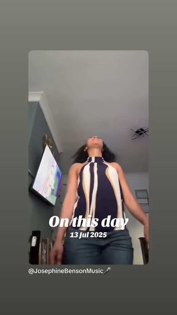 @JosephineBensonMusic🎤