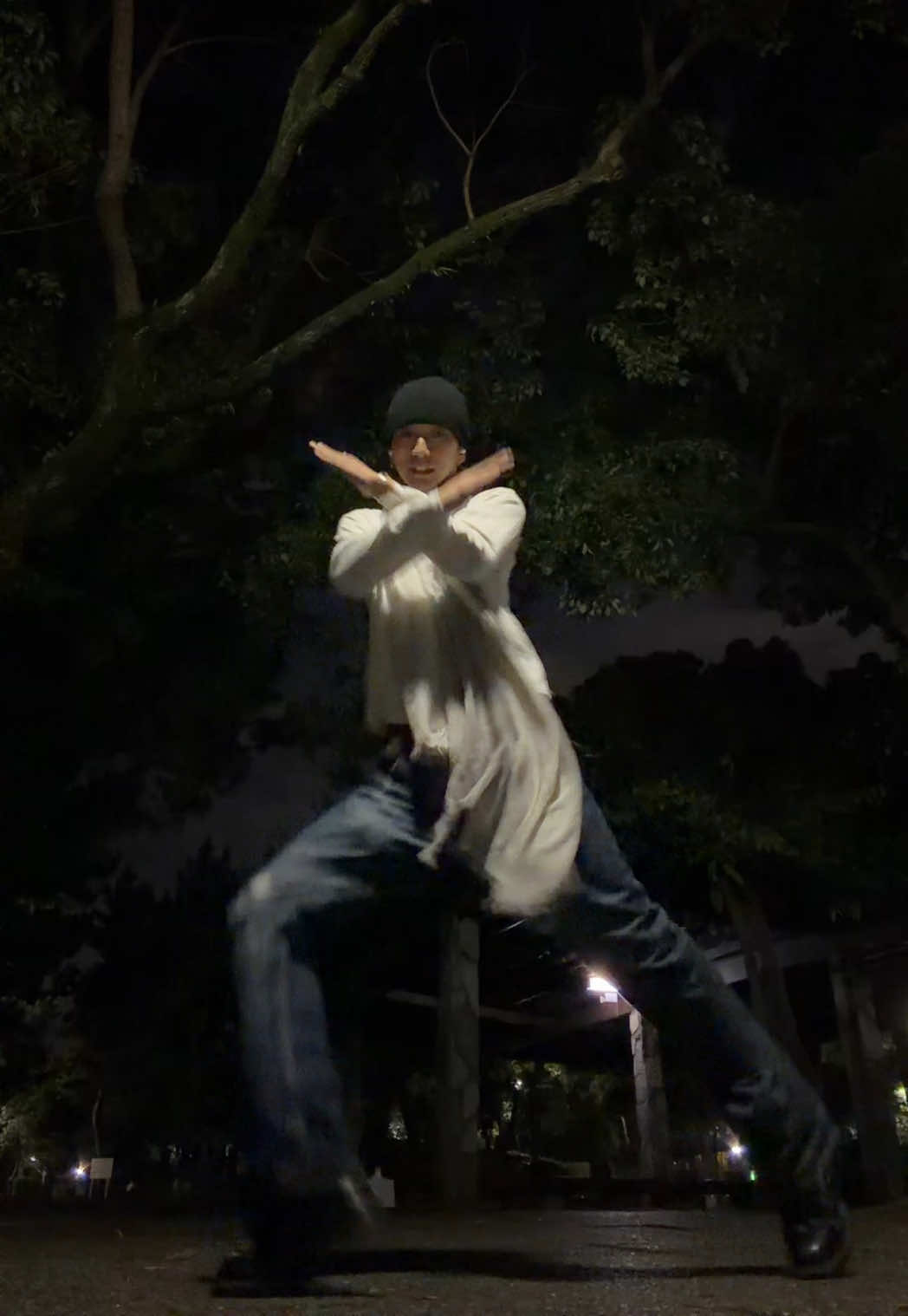 @AOI