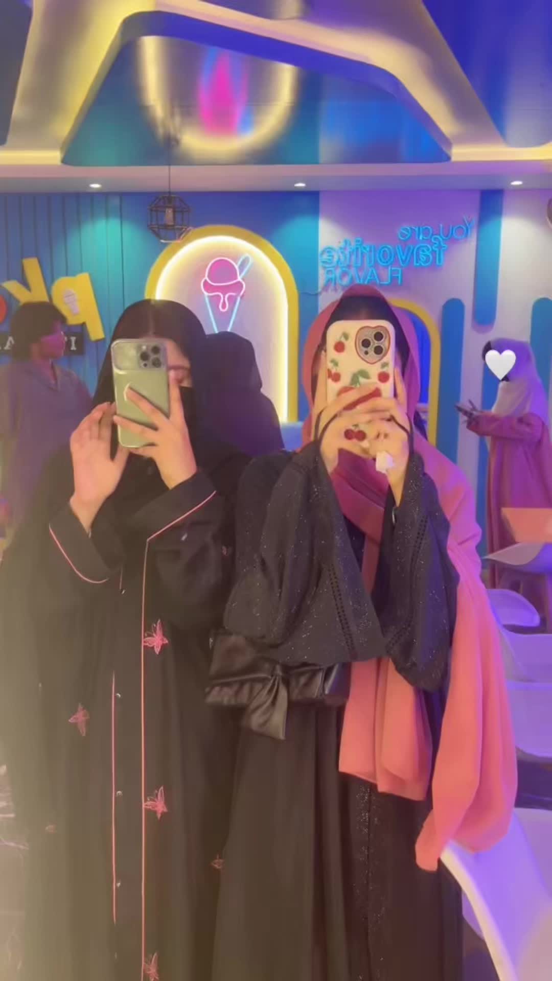 @♡ ᗷ.ᗯ.ᗰ ♡