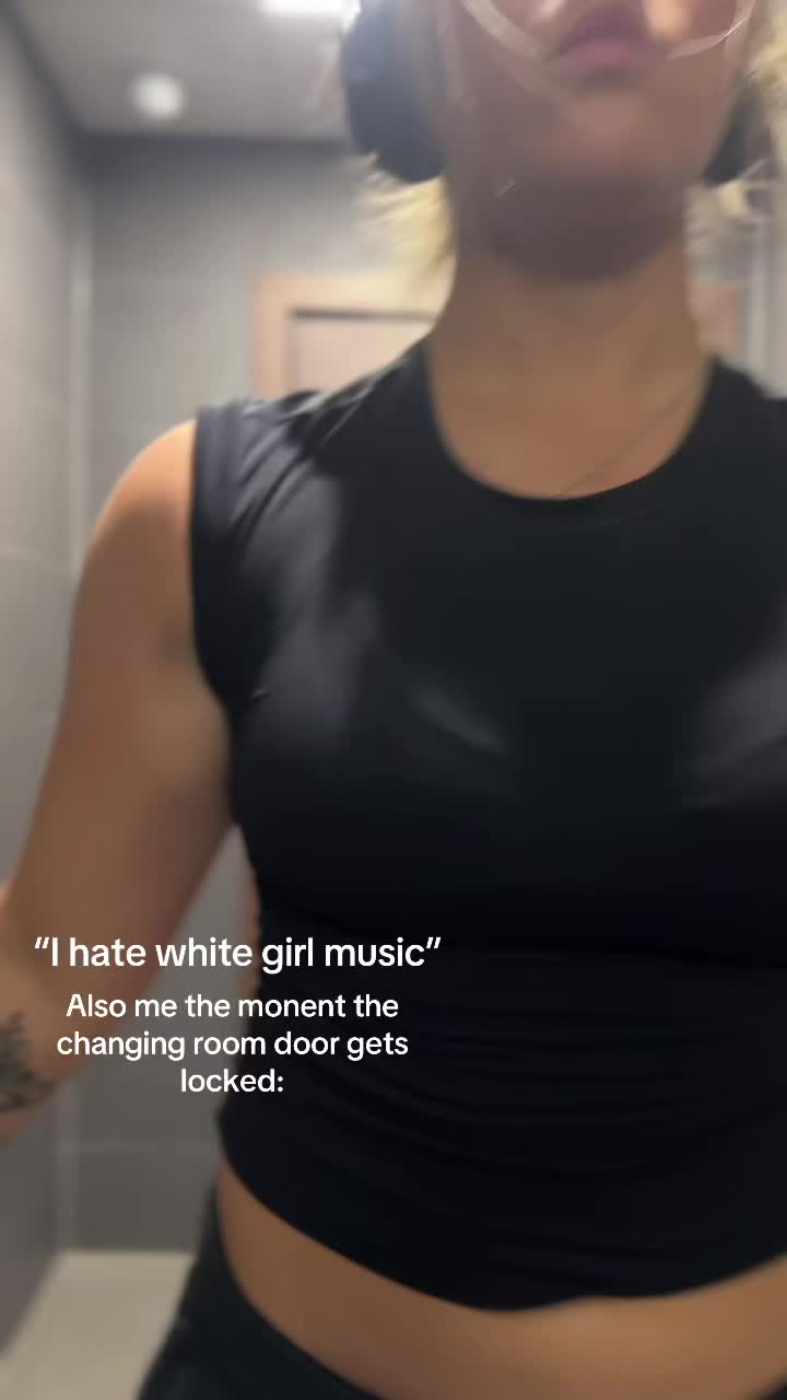 @Teyah 🦇