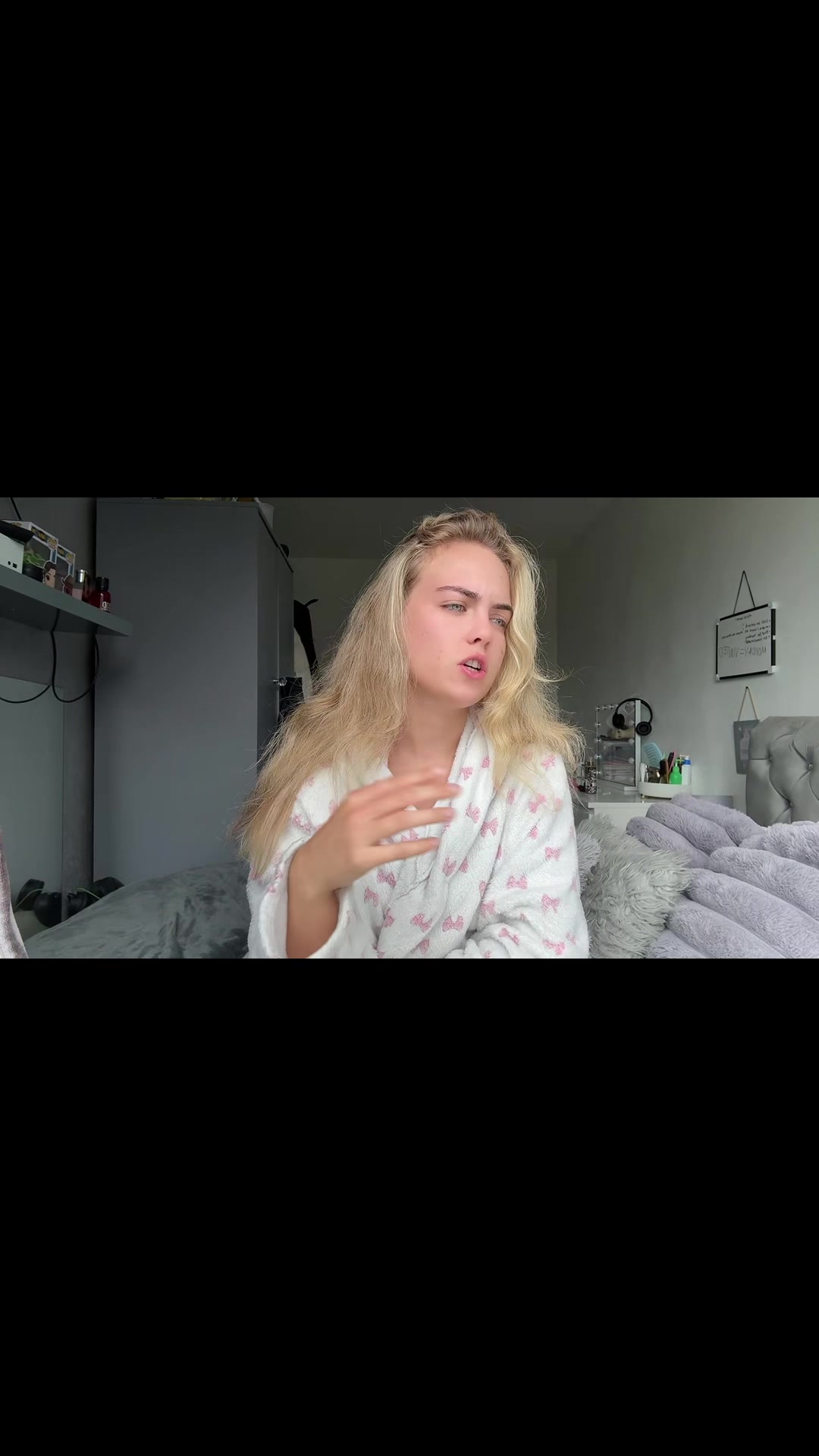 @anais