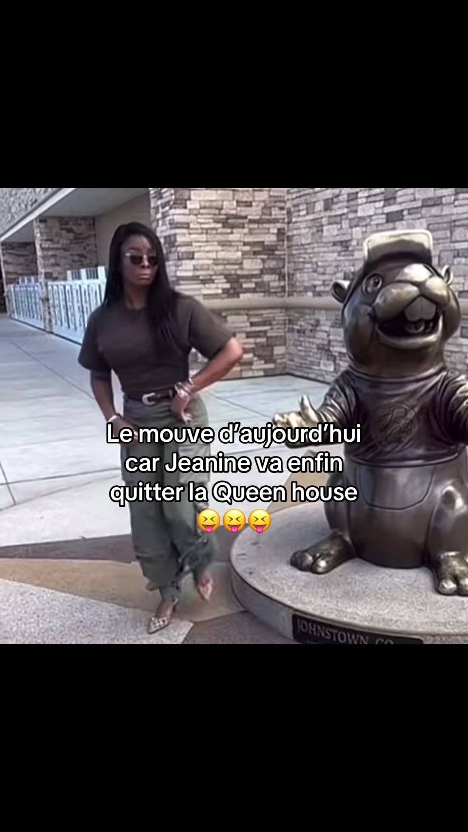@fan_delaqueenhouse