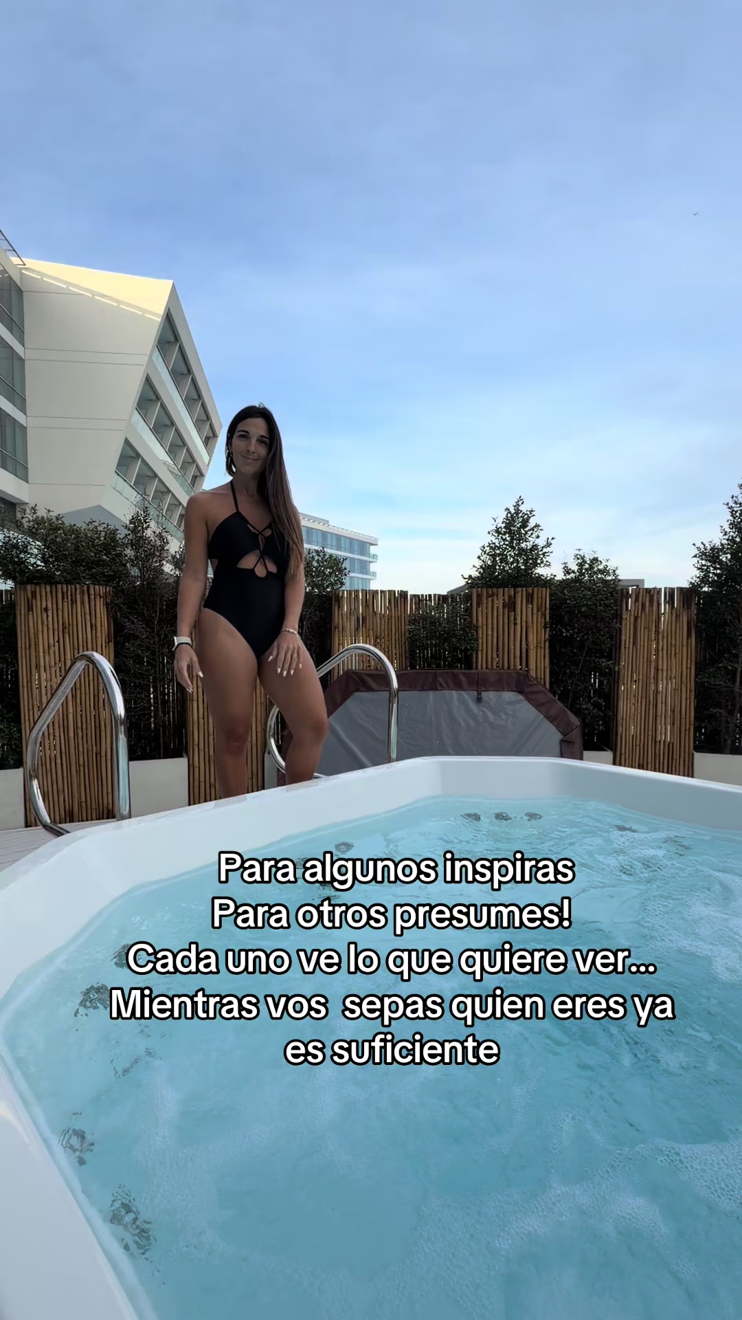 @LOREYTINA