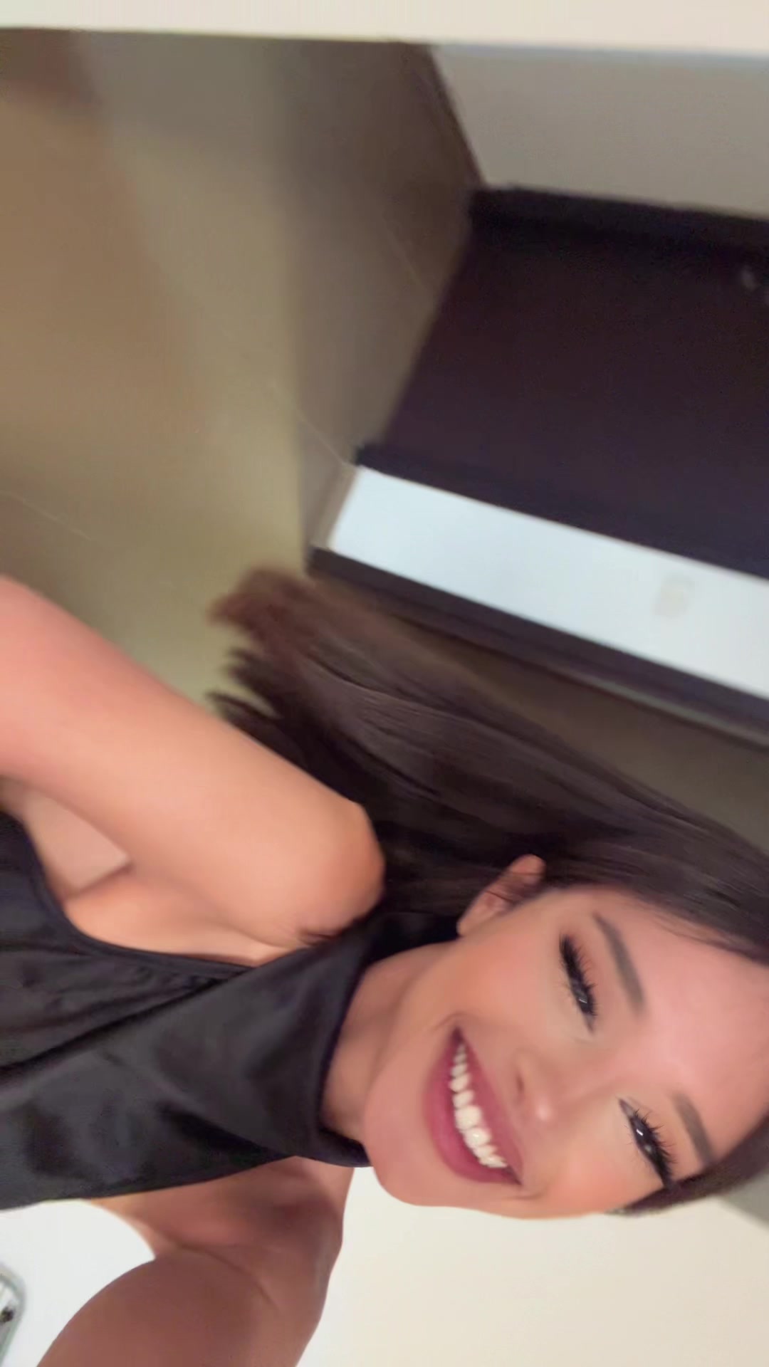 @Shirabusi