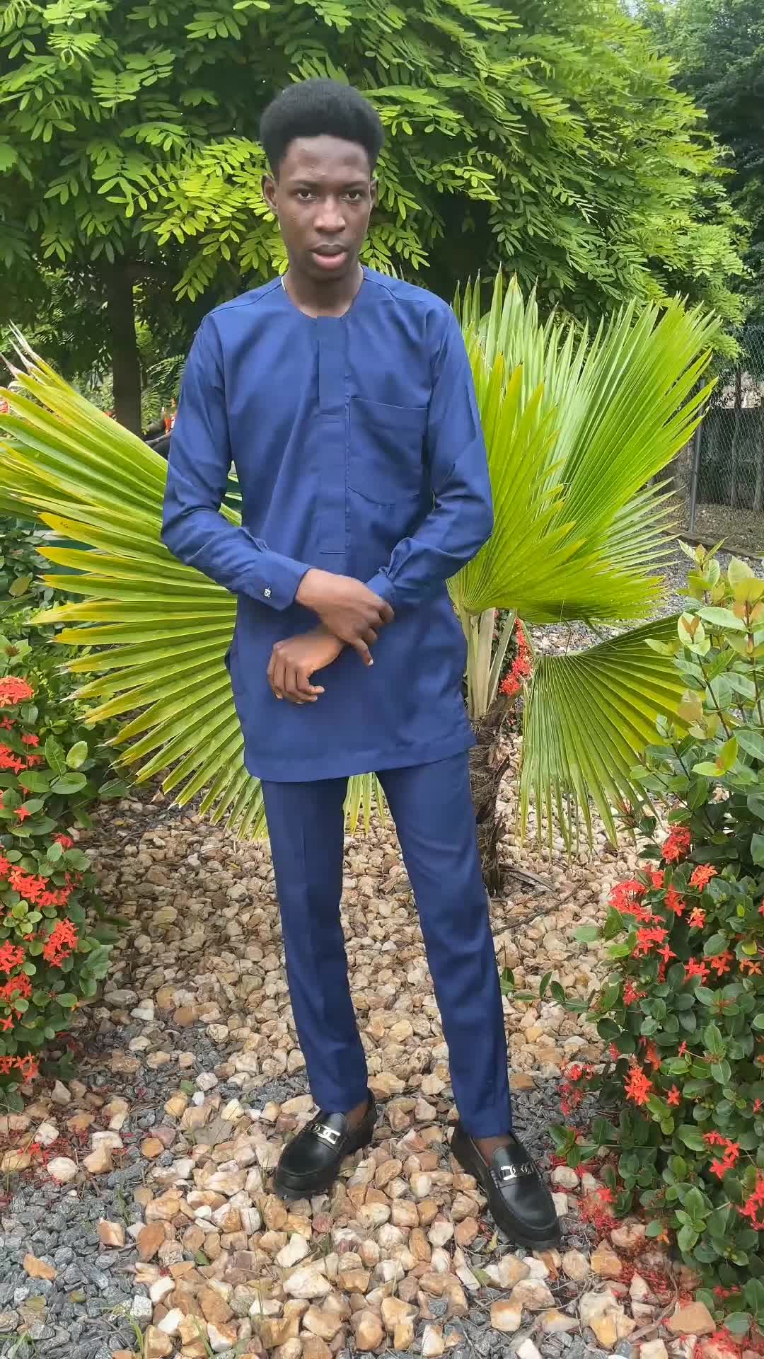 @𝐌𝐫 𝐃𝐚𝐦𝐢𝐞𝐧 💫