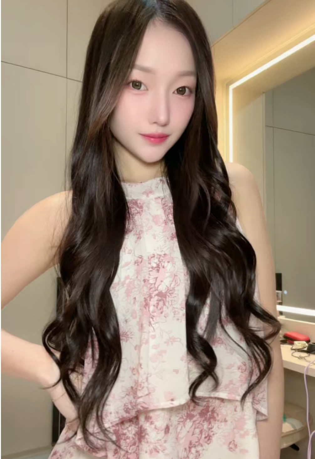@anellecy