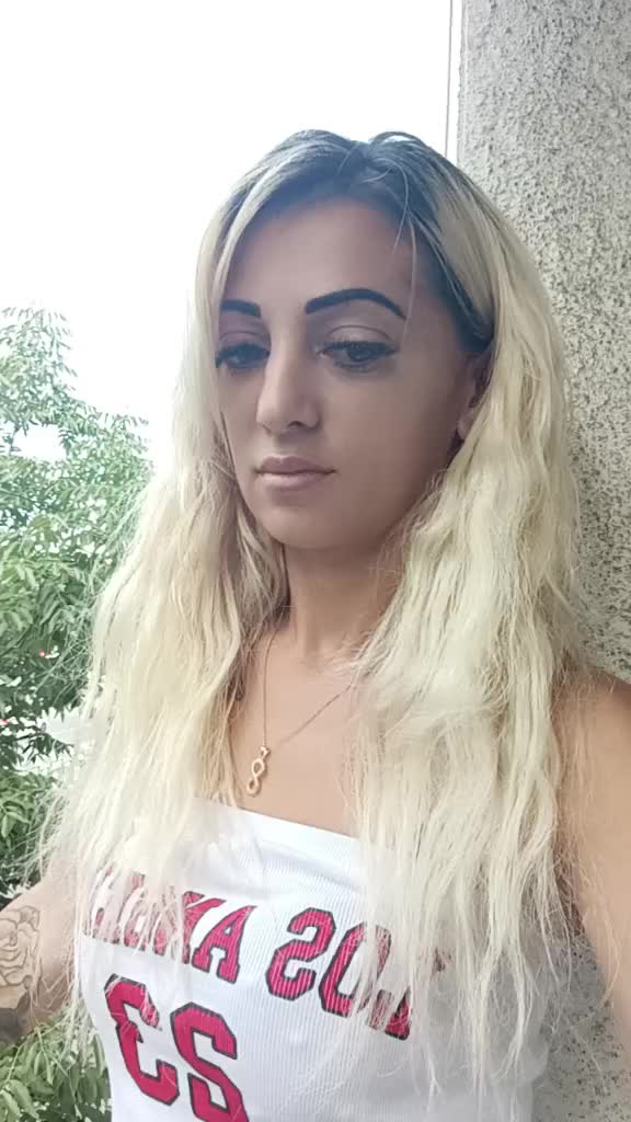 @PaulaBlondee🩷
