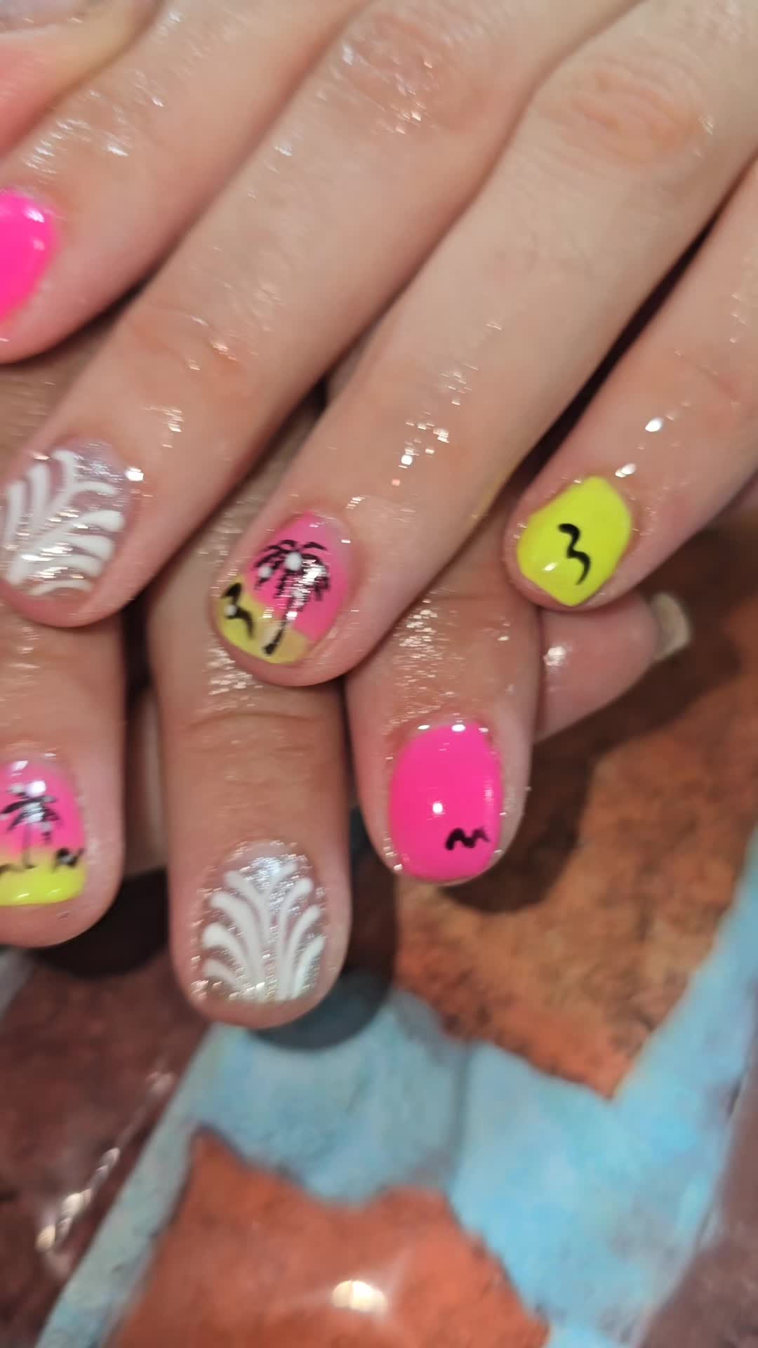 @Wrka ,,💅  Kalyo 🍀nais 🌠