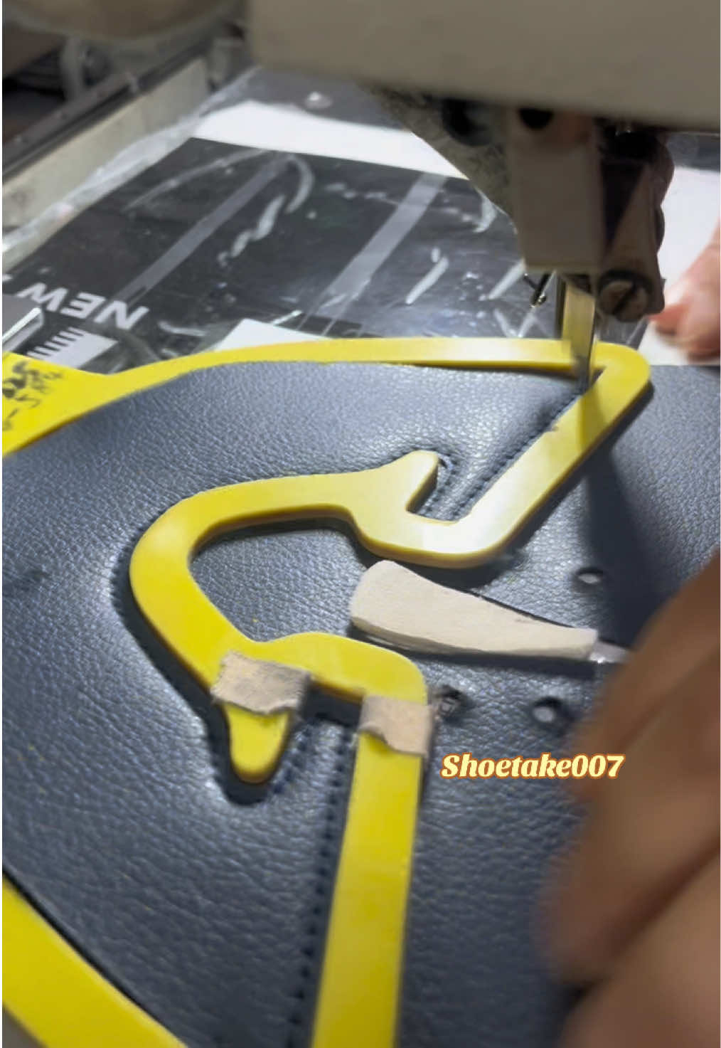 @SHOETAKE