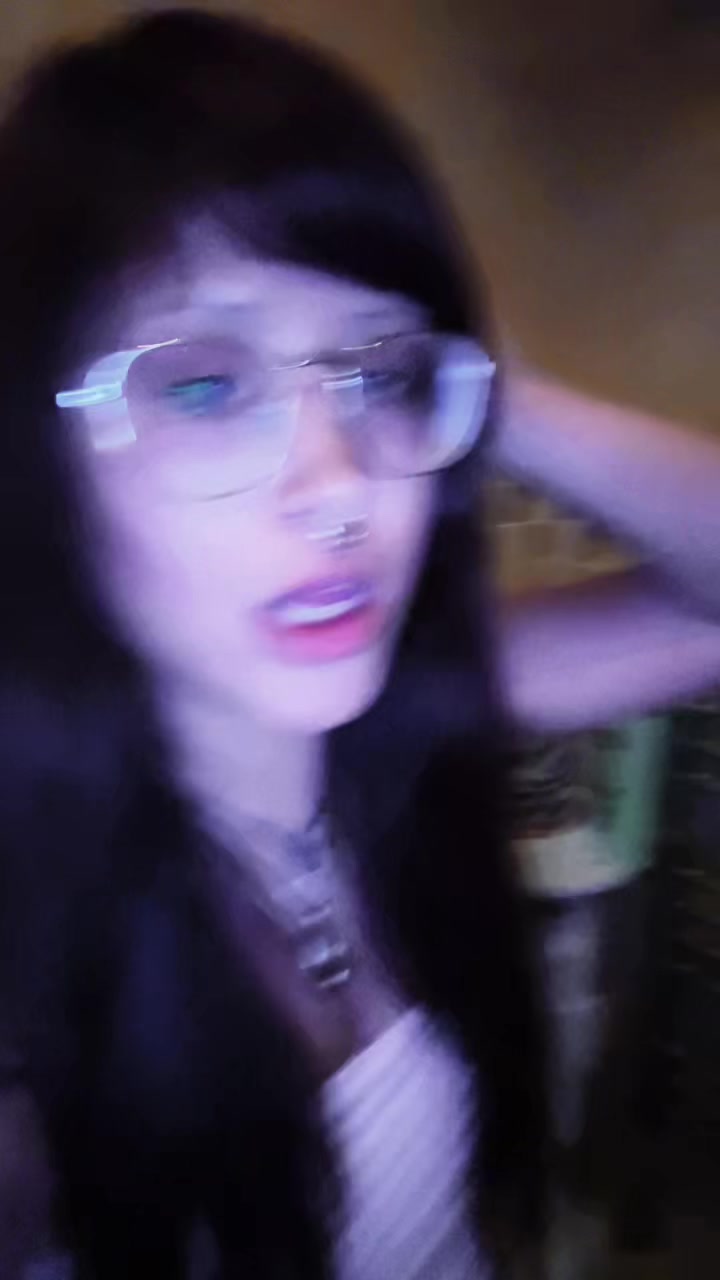 @L🩻